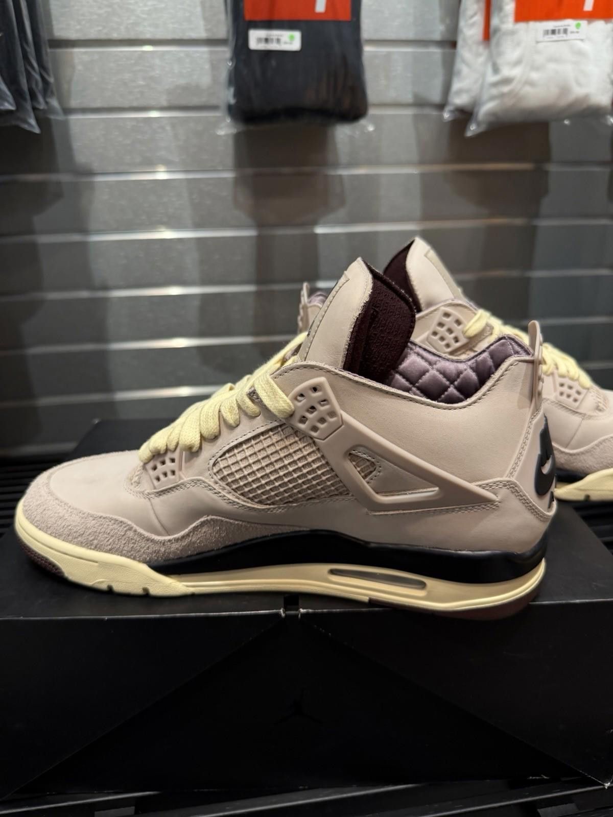 Nike Size 13.5W/12M - Jordan 4 Retro OG SP A Ma Maniére Size US 12 / IT 42 - 10 Thumbnail