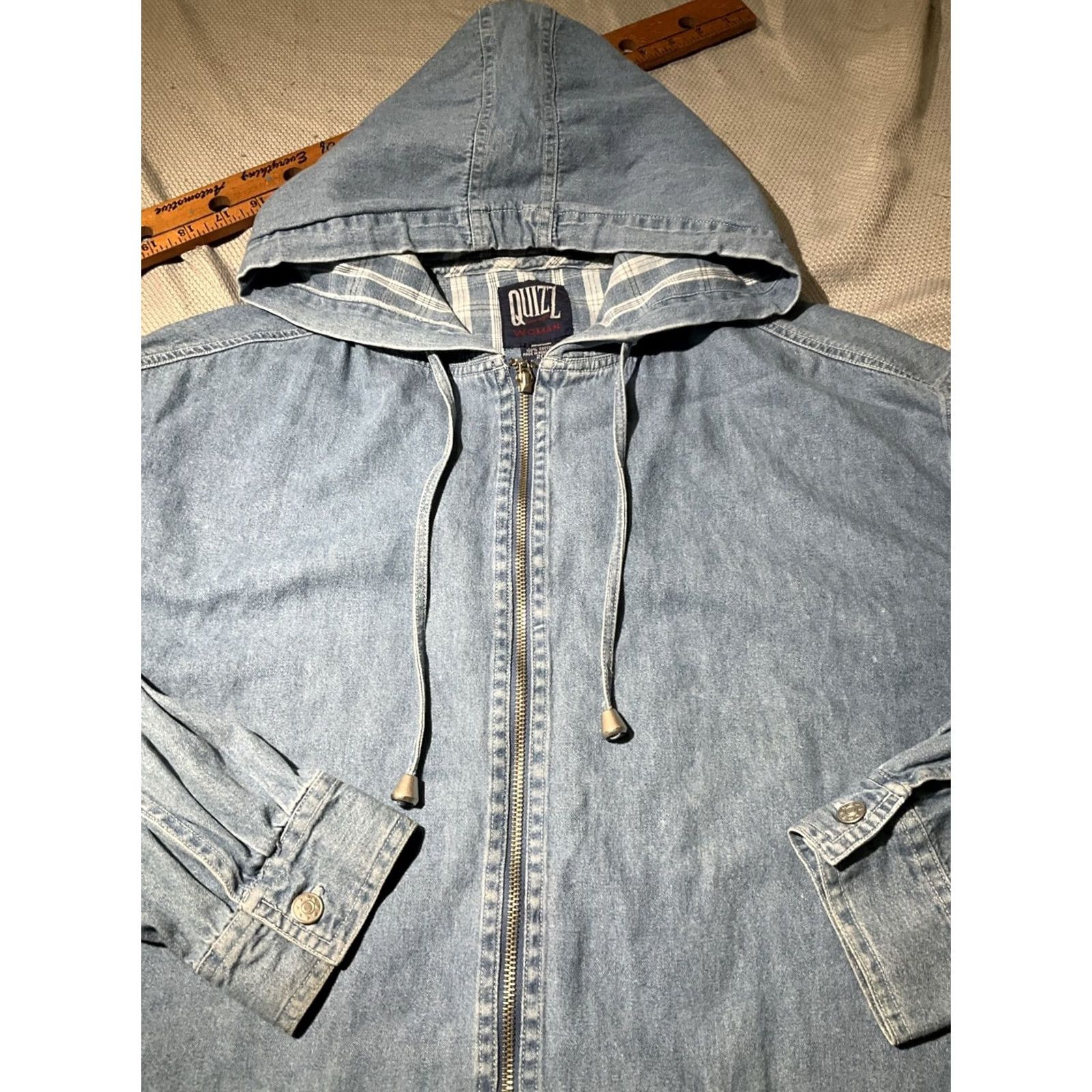 Denime VINTAGE Quizz New York Hoodie Womens Sz 20 Blue Chambray Denim Full Zip Jacket Hoodie Women 20W Blue Chambray Denim Full Zip Jacket Size 3XL / US 20-22 - 2 Thumbnail