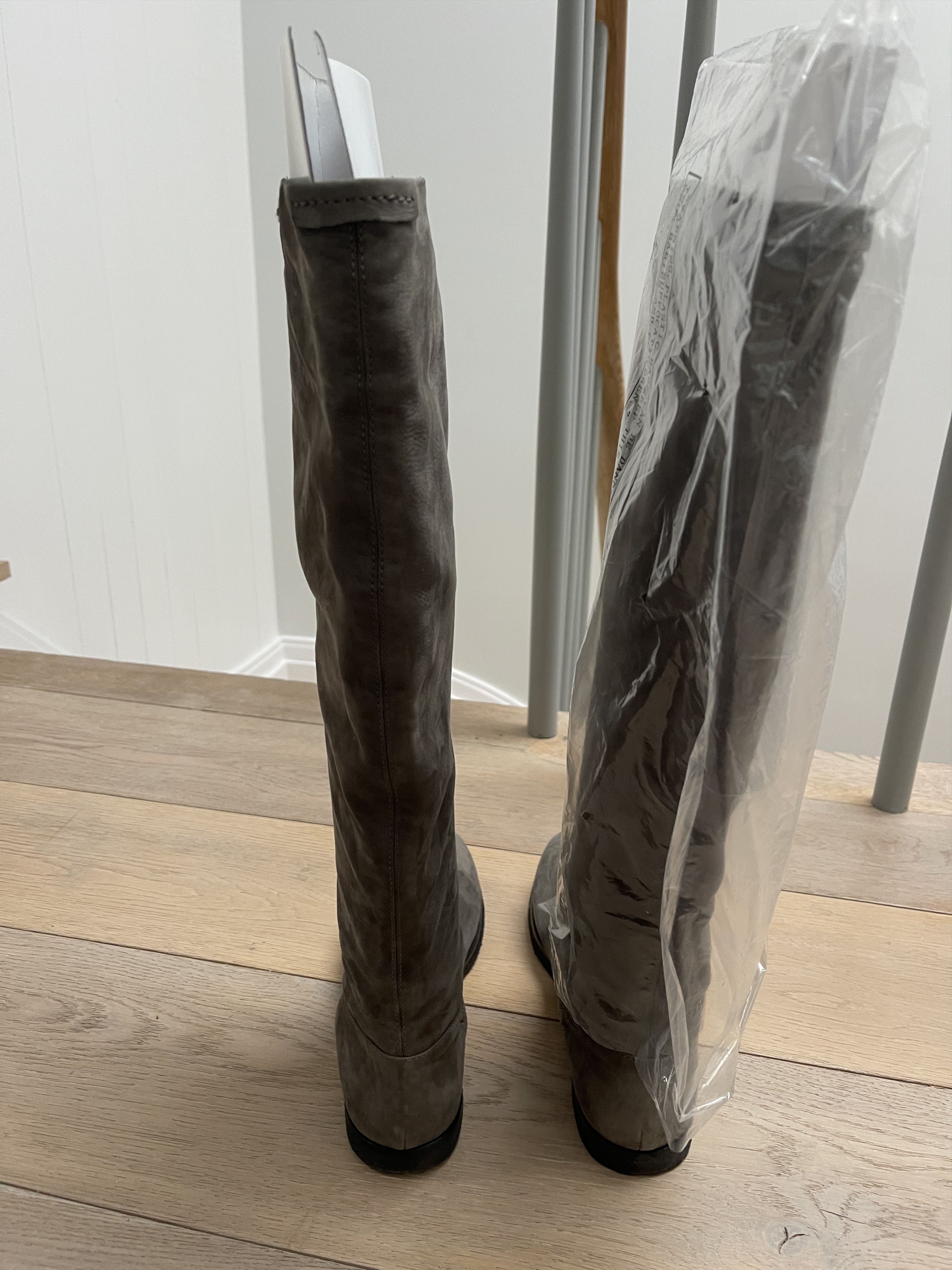Donna Karan Vintage Donna Karan Boots Size US 8 / IT 38 - 9 Thumbnail