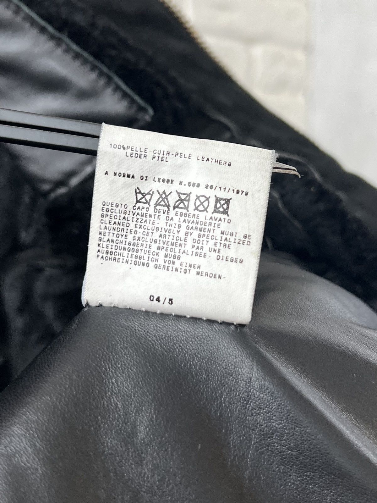 Versace VERSACE Shearling Suede Black Zip Coat Jackey Size M / US 6-8 / IT 42-44 - 10 Thumbnail