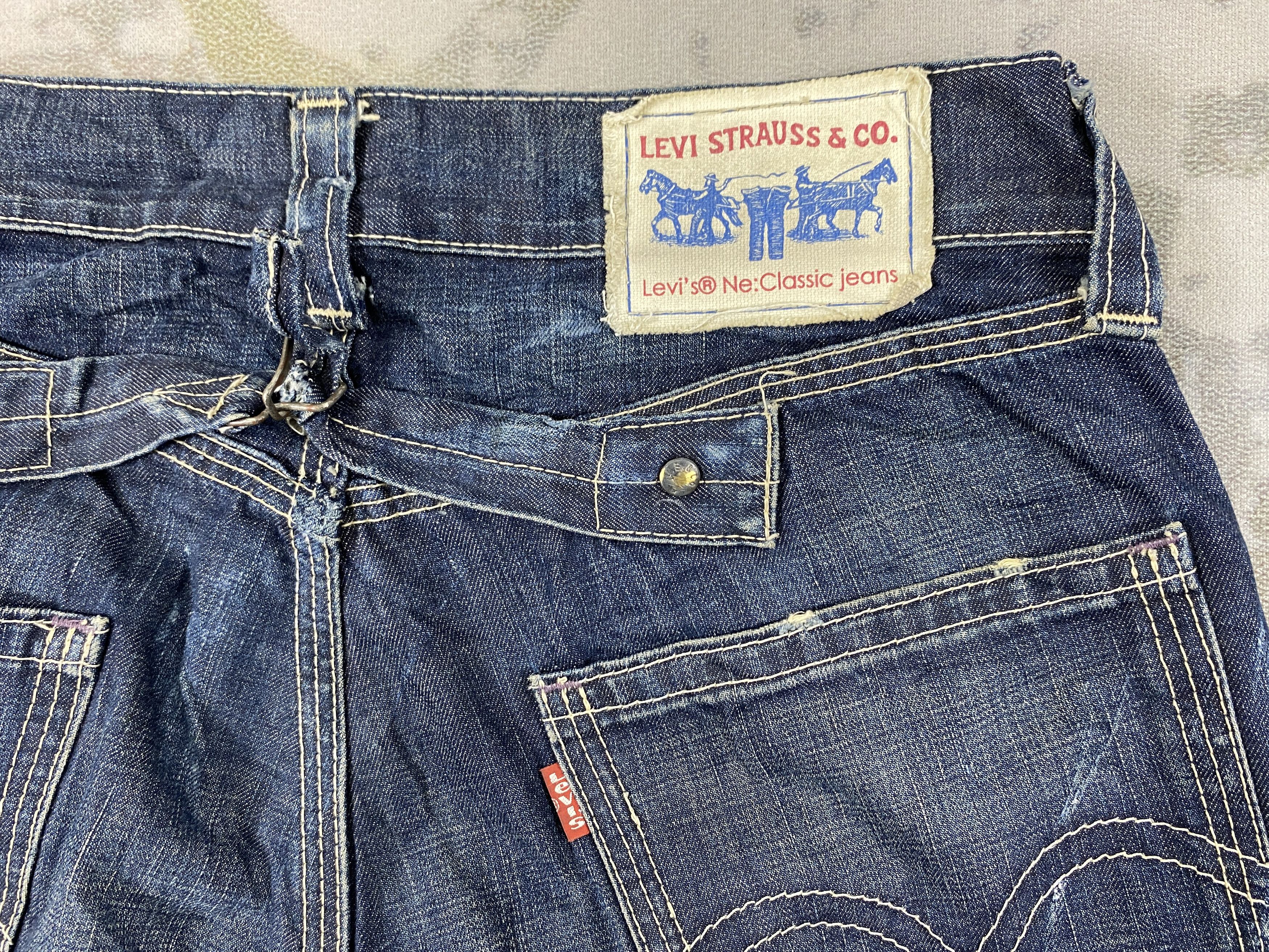 Vintage Levis Faded Blue Jeans 34x32 Denim- JN3812