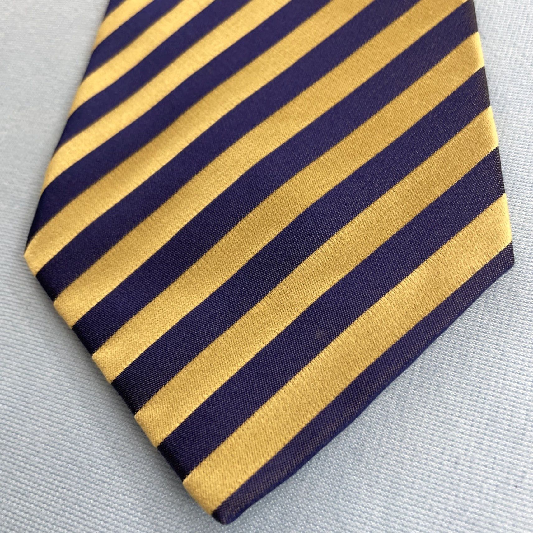 Charles Tyrwhitt Charles Tyrwhitt Seven Fold Tie Silk 3.7" x 62" Long Men Yellow Blue Stripe Handmade Tie Size ONE SIZE - 3 Thumbnail