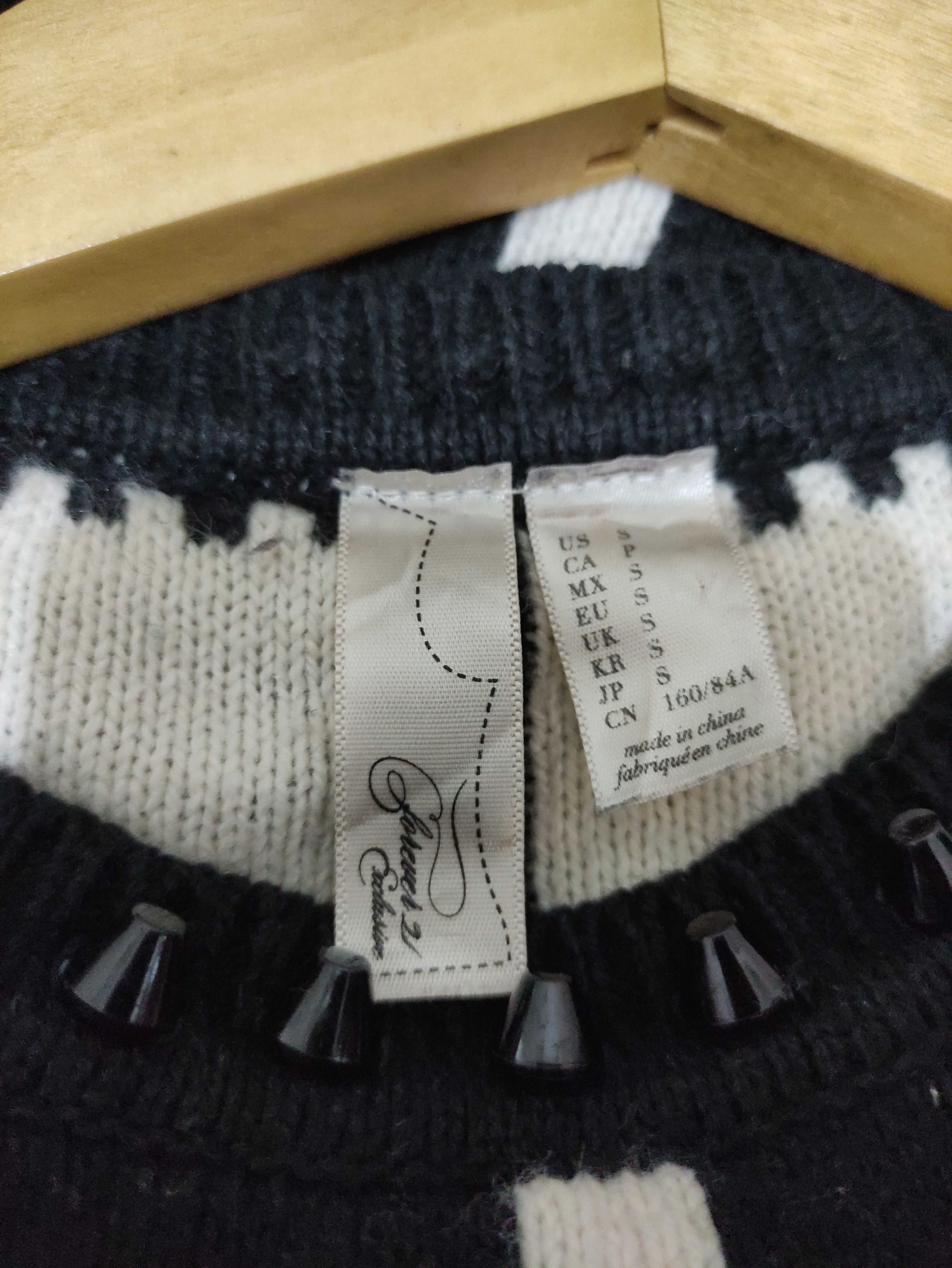 Japanese Brand Forever 21 Vkei Goth Monochrome Geometric studs Knit Sweater Size US M / EU 48-50 / 2 - 13 Thumbnail