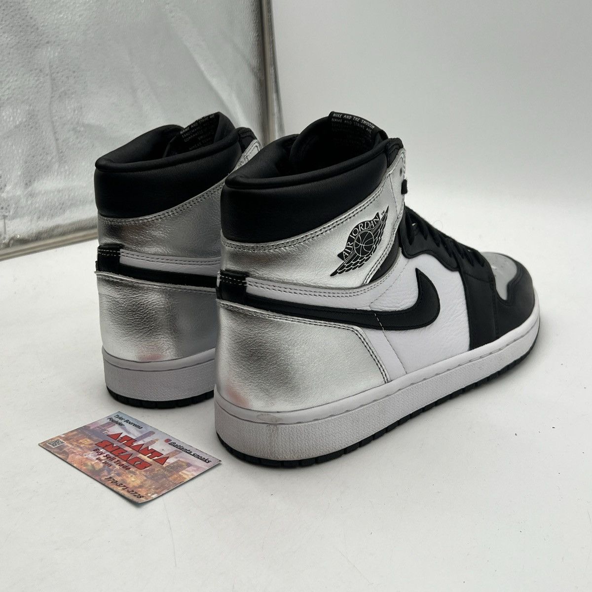 Jordan Brand Wmns air Jordan 1 high silver toe Size US 10 / IT 40 - 5 Thumbnail