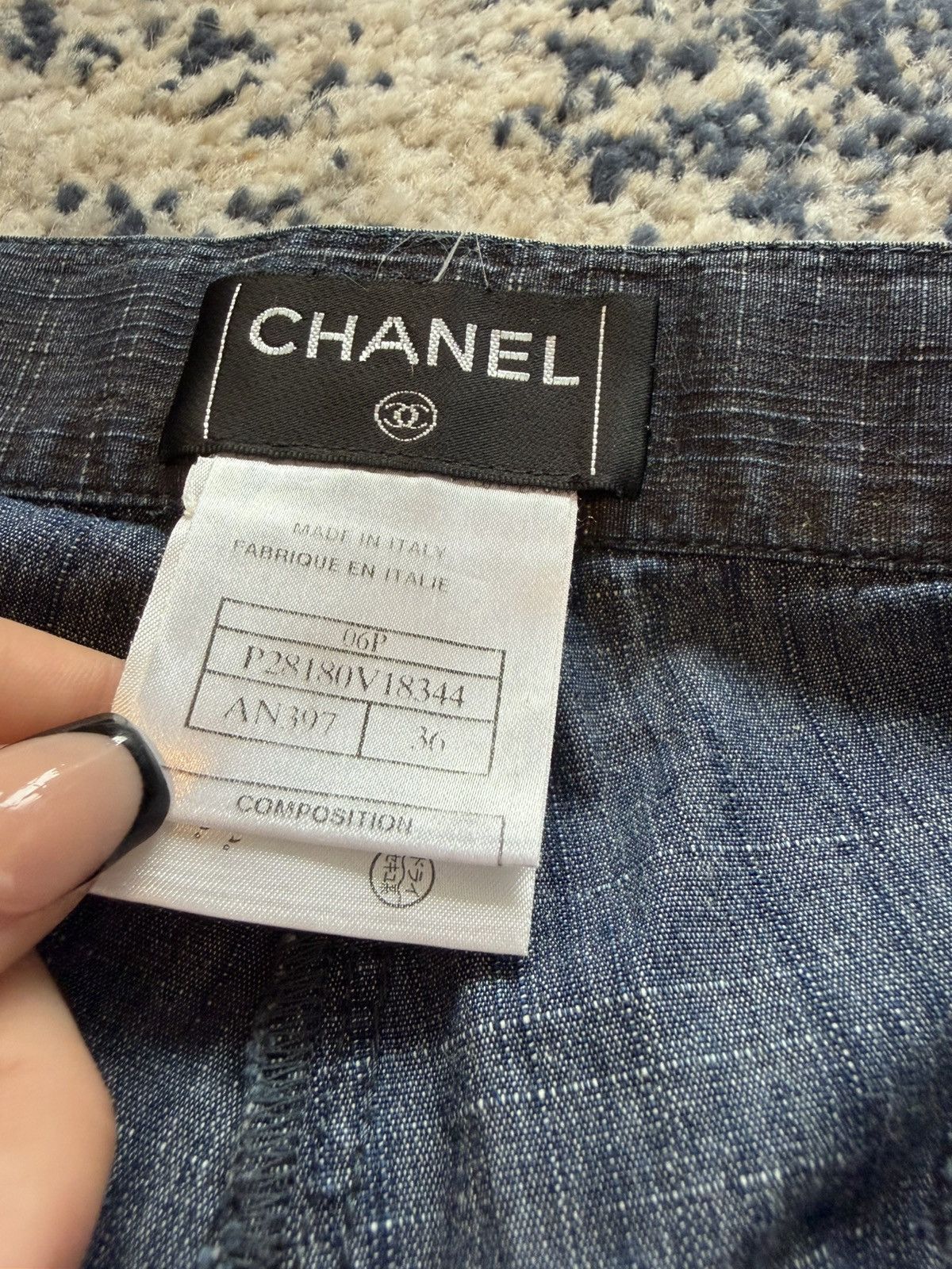 Chanel Chanel Women's Dark Blue Jeans Size 28" / US 6 / IT 42 - 4 Thumbnail