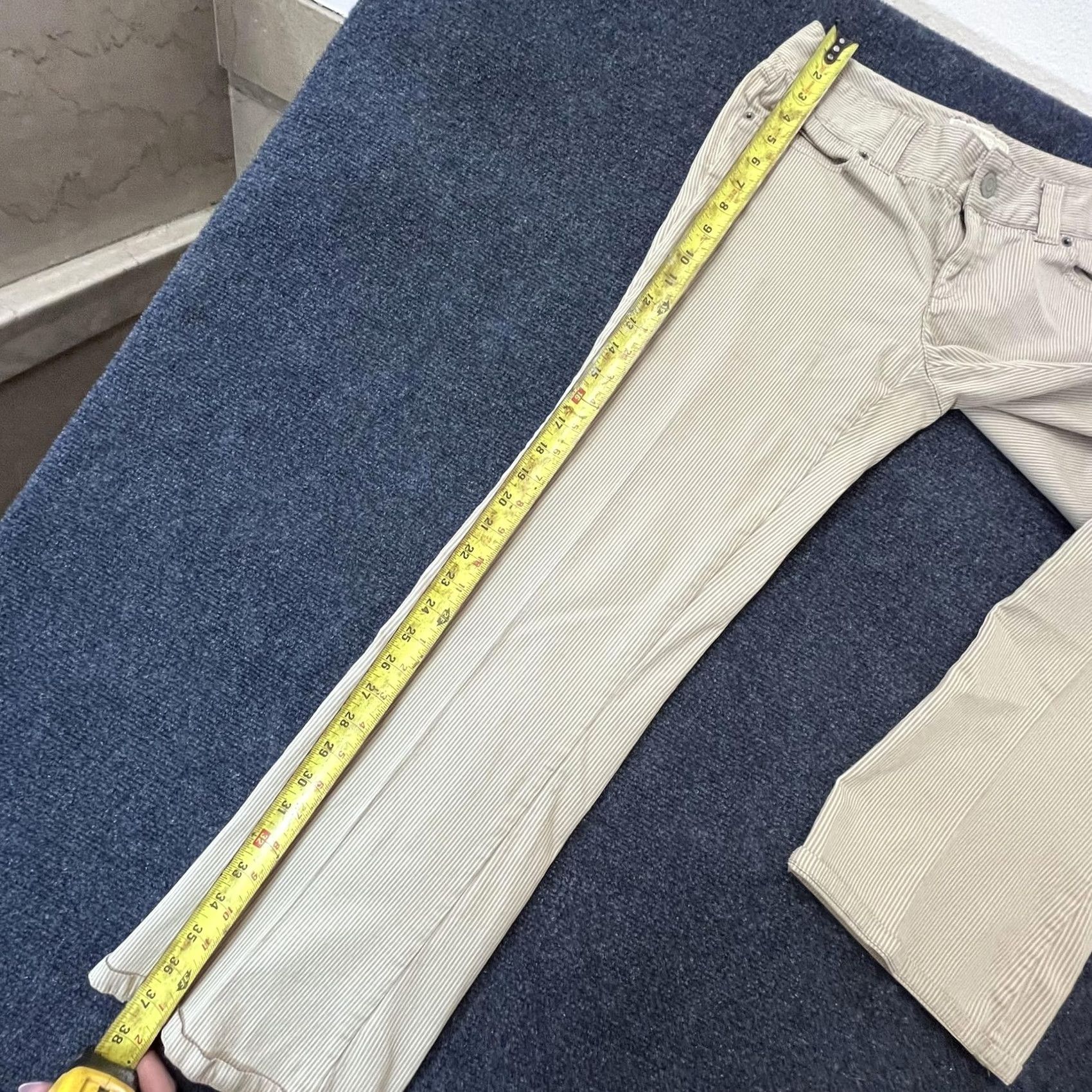 Michael Kors VINTAGE Michael Kors Pants Womens 8 Beige Pinstripe Bootcut Zip Pocket Flap Back Size 30" / US 8 / IT 44 - 6 Thumbnail
