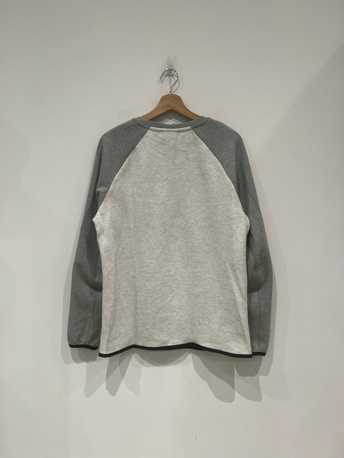 Nike Nike Tech Fleece Crewneck White/Grey Size: S Size US S / EU 44-46 / 1 - 3 Thumbnail