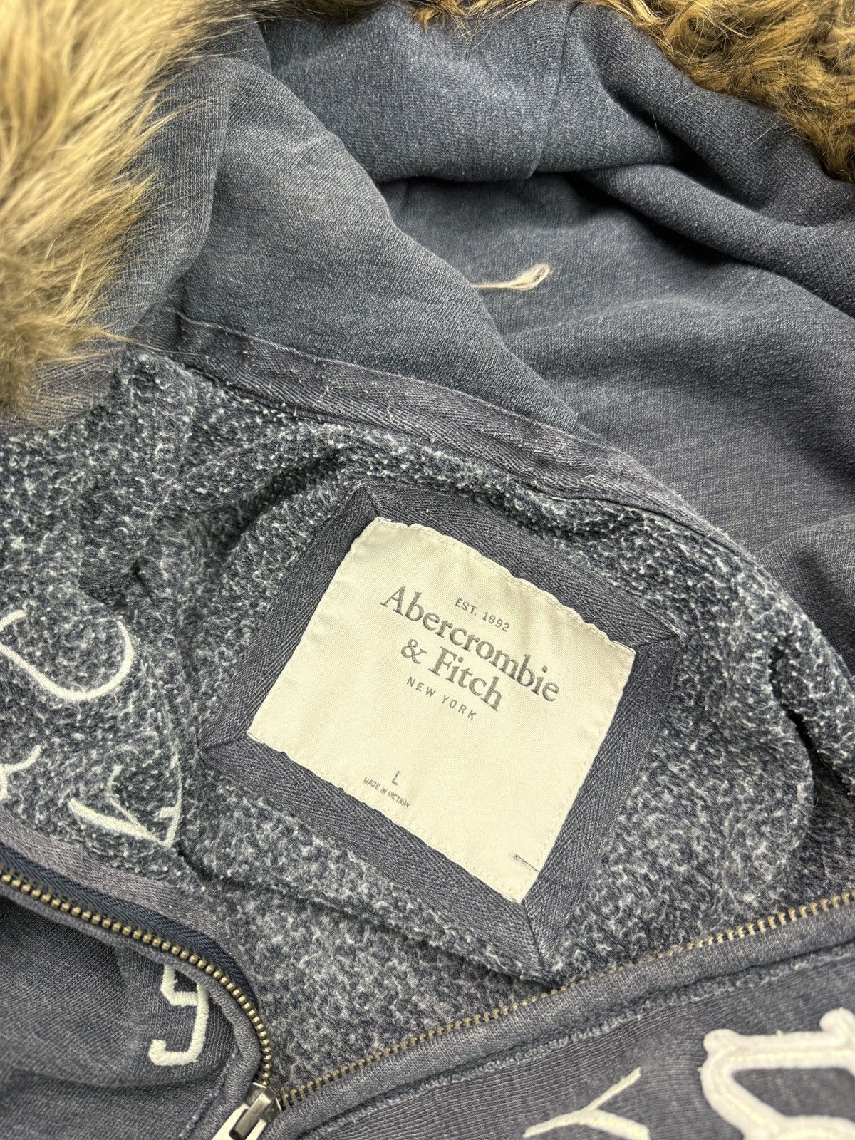 Abercrombie & Fitch Vintage Abercrombie And Fitch Fur Zip Hoodie Size US L / EU 52-54 / 3 - 5 Thumbnail