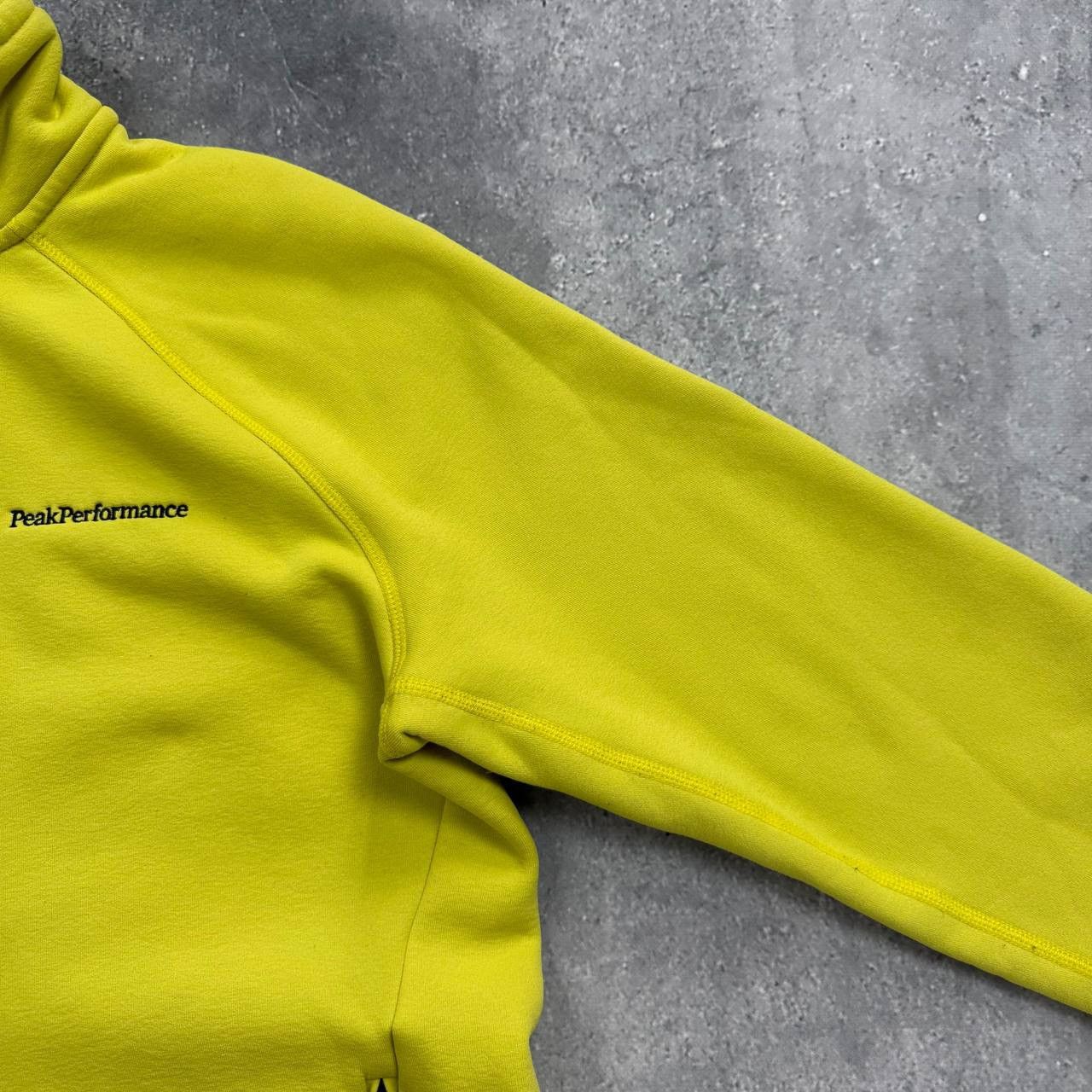 Peak Performance Peak Performance Chill Zip Light Jacket Women’s Yellow Sz L Size L / US 10 / IT 46 - 10 Thumbnail
