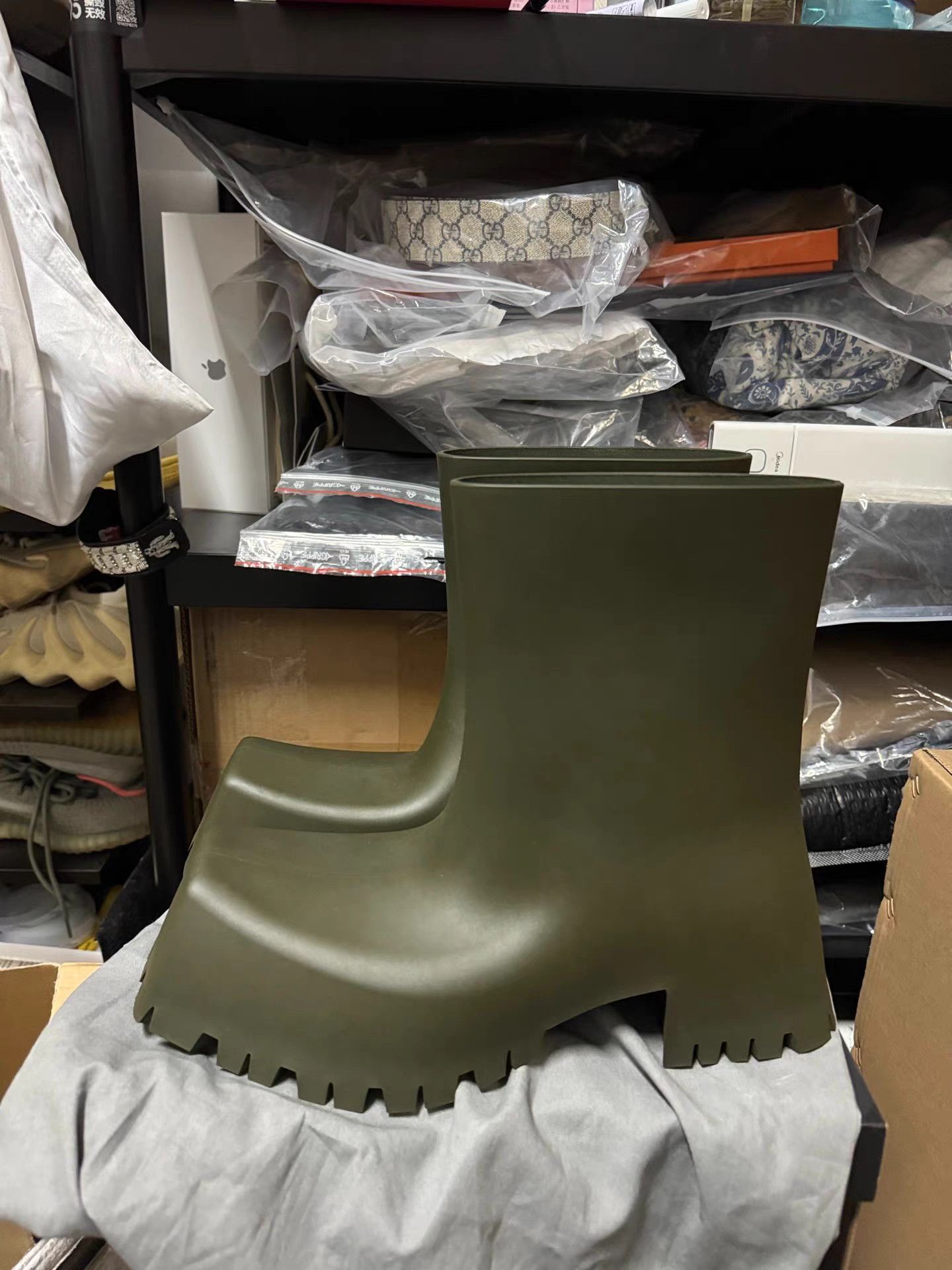 Balenciaga Balenciaga Rain Boots K6 Size US 9 / EU 42 - 1 Thumbnail