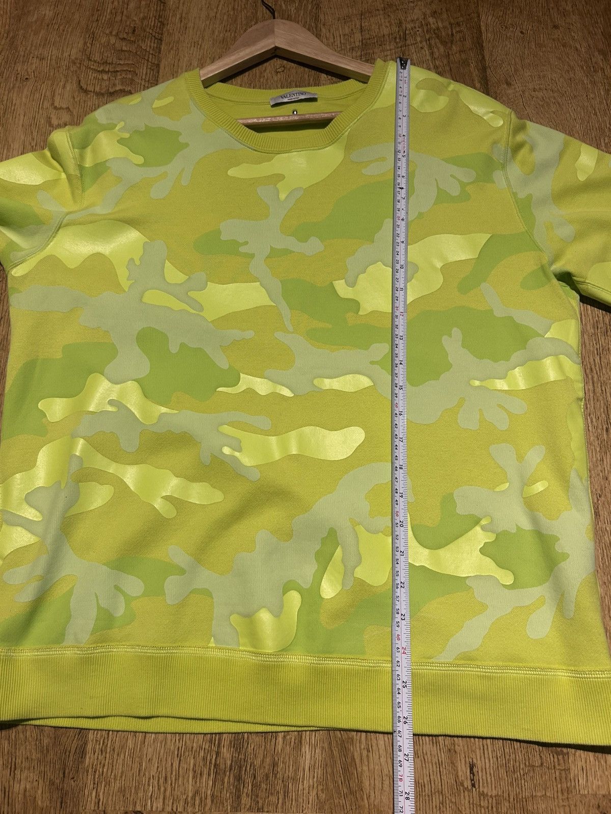 Valentino Valentino Neon Camouflage Sweatshirt - Medium Size US M / EU 48-50 / 2 - 12 Thumbnail