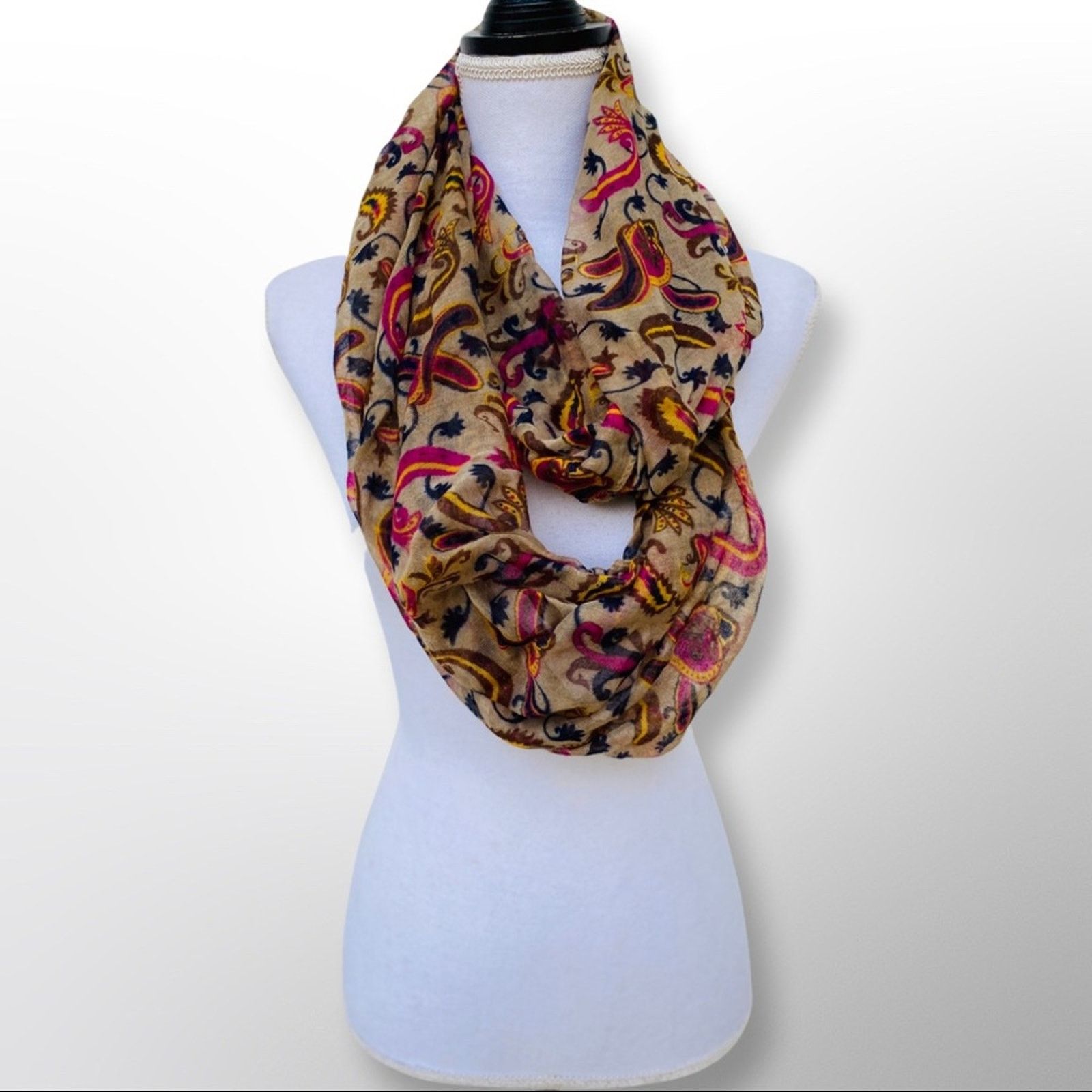 Goods Unbranded Paisley Infinity Scarf Size ONE SIZE - 1 Thumbnail