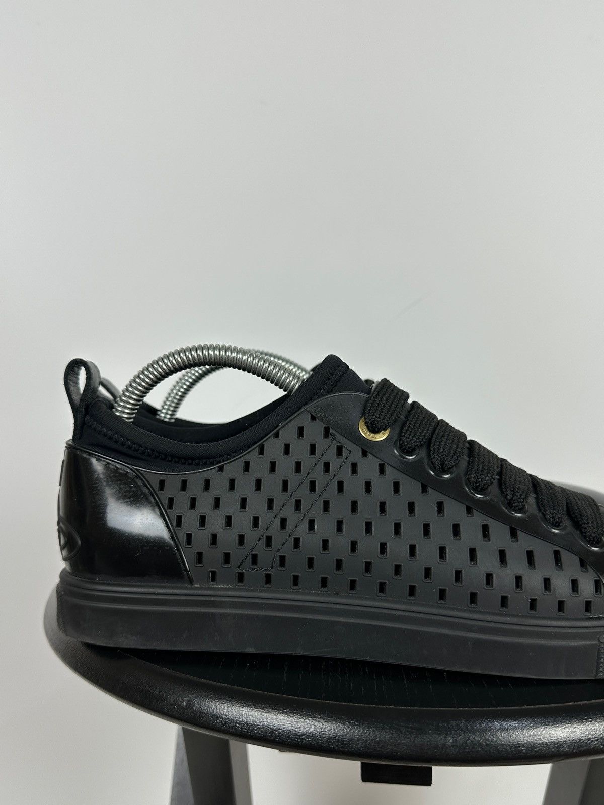 Vivienne Westwood Vivienne Westwood Orb Logo Low Top Sneakers Size US 7 / EU 40 - 14 Thumbnail
