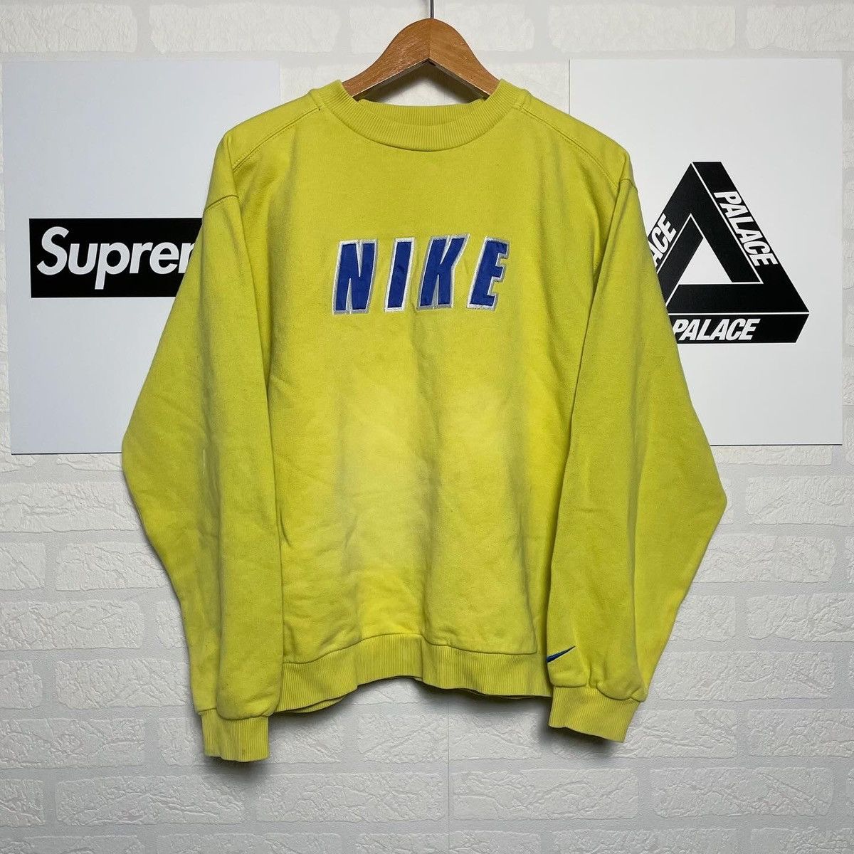 Nike × Vintage 90s Nike Vintage Big Logo Oversize Sweatshirt Size US M / EU 48-50 / 2 - 1 Thumbnail