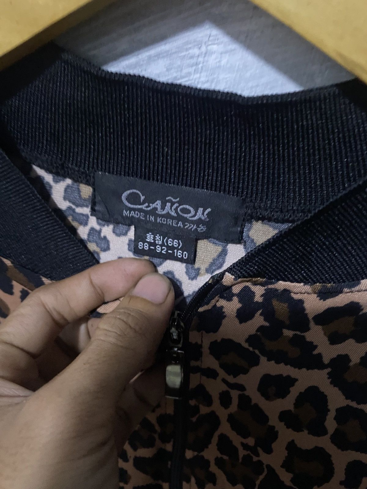 Japanese Brand Japanese Y2k Leopard strech Size US M / EU 48-50 / 2 - 3 Thumbnail