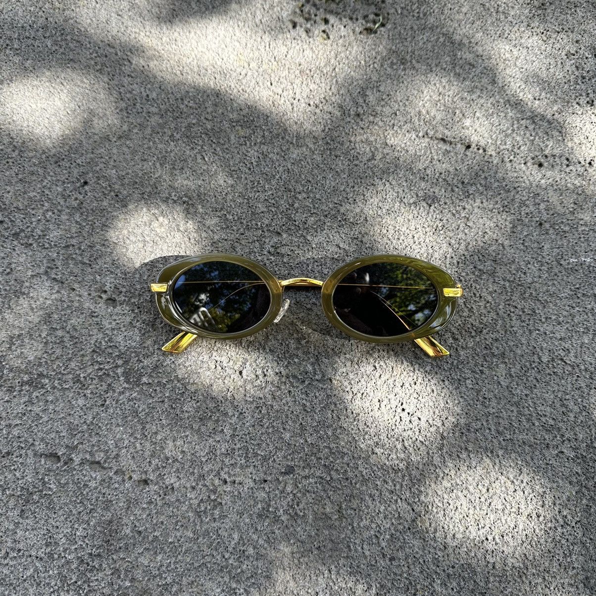 Other Y2K Unisex Sunglasses Retro Fashion Shades KD3300-02 Size ONE SIZE - 1 Thumbnail