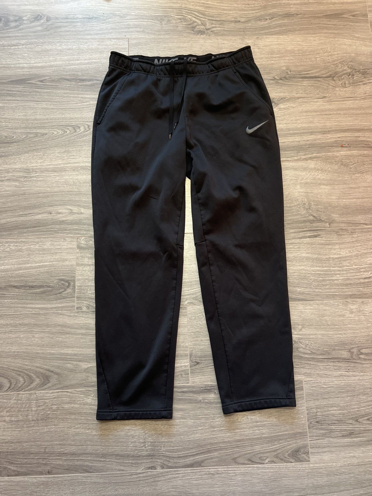 mens nike swoosh sweatpants