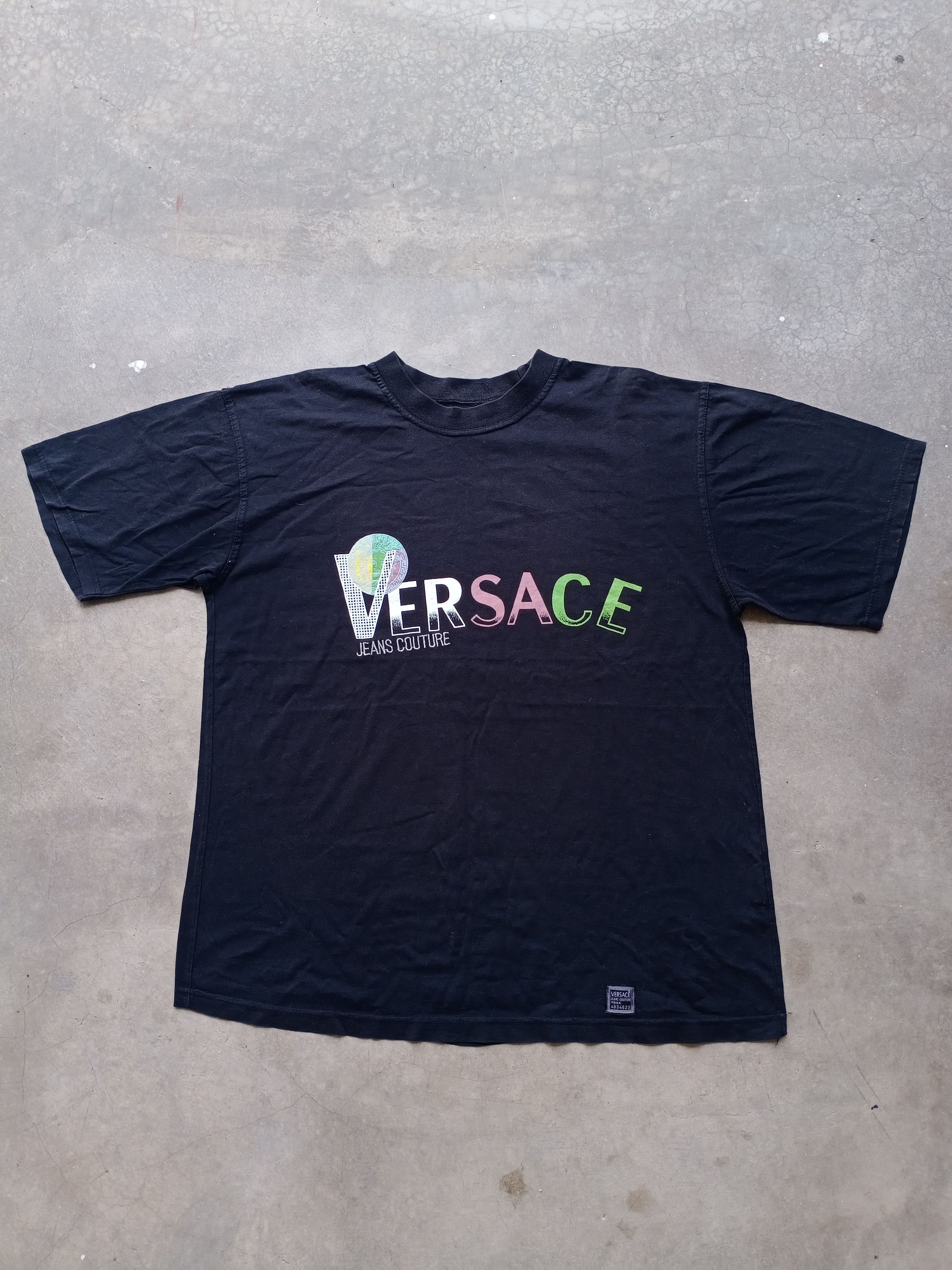 Versace Versace Jeans Couture Italy Tee Embroidery Gold Luxury Brand Size US L / EU 52-54 / 3 - 2 Thumbnail