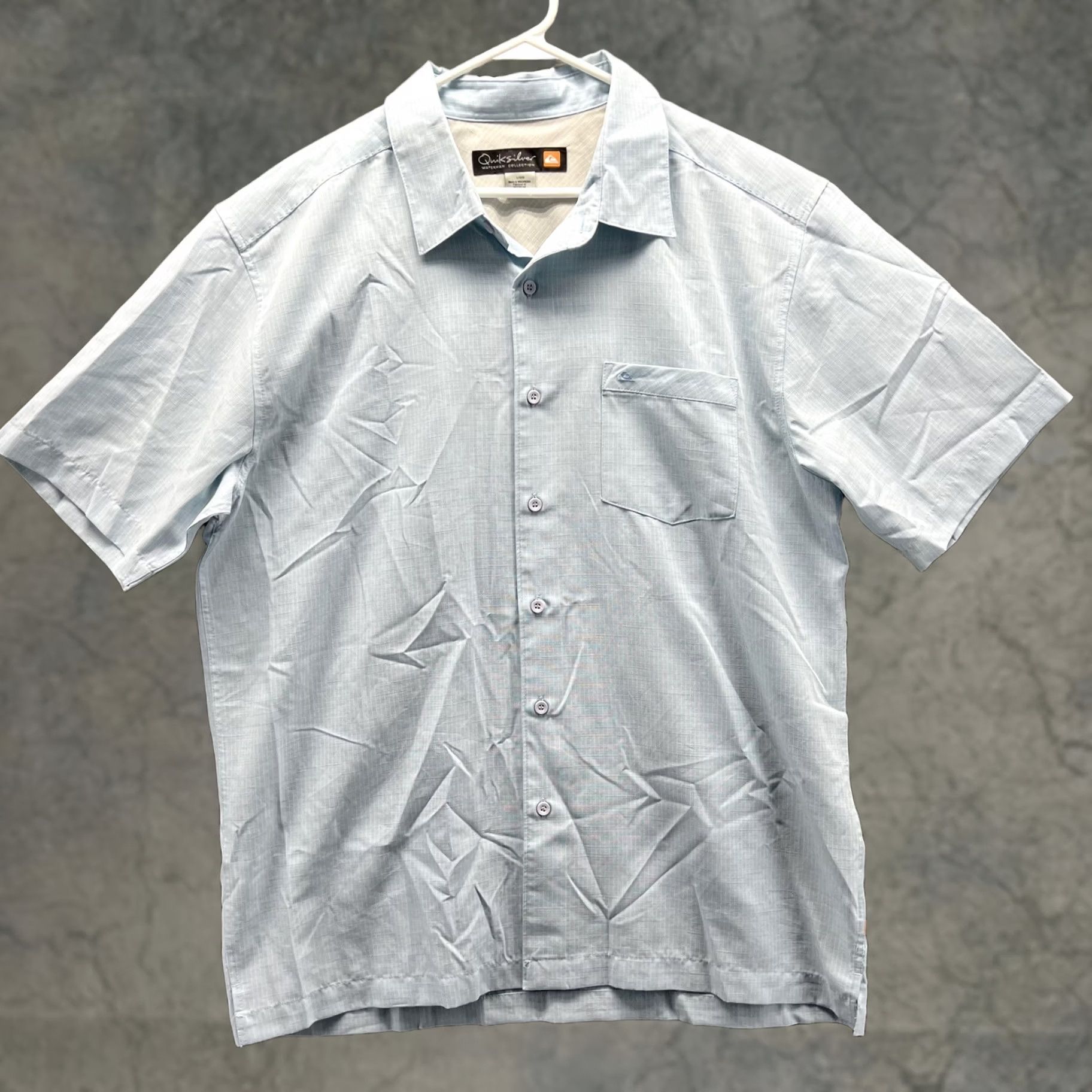 Quiksilver Quiksilver Waterman Shirt Mens Large Light Blue Short Sleeve Button Casual Size US L / EU 52-54 / 3 - 1 Thumbnail