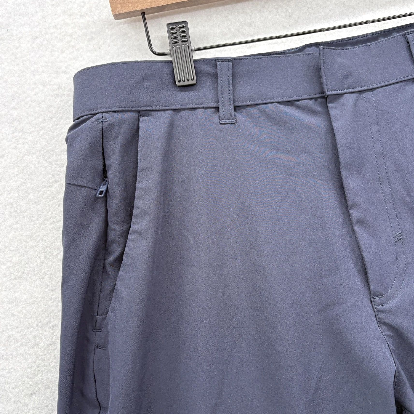 Fabletics Fabletics The Only Pant Mens 29x28 Blue Athletic Golf Chino Stretch Performance Tapered Leg Size US 29 - 3 Thumbnail