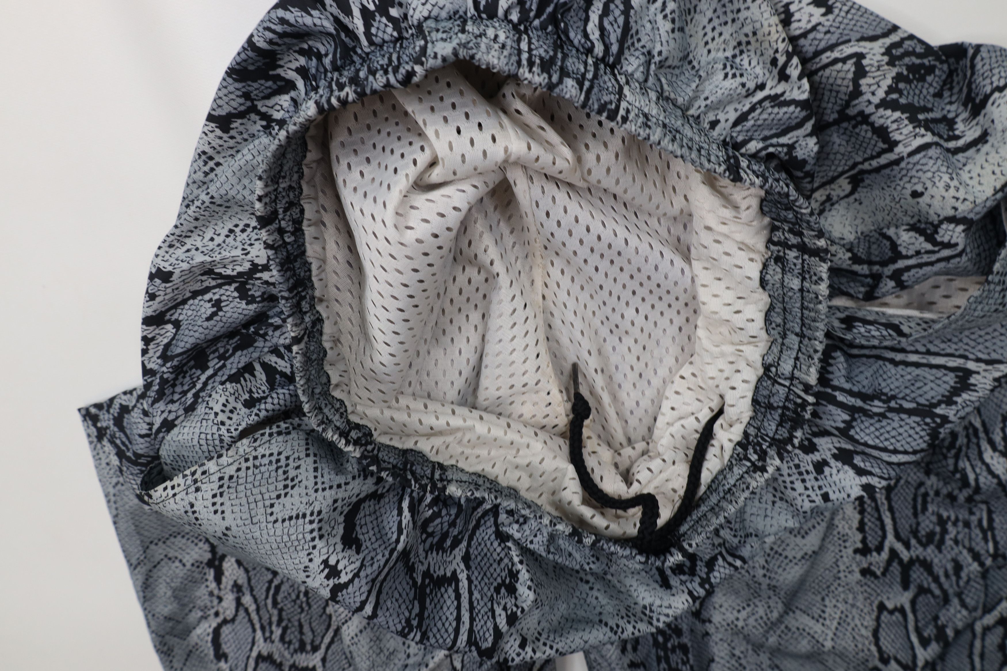 Vintage Vintage 90s Streetwear Snakeskin Windbreaker Pants Polyester Size 26" / US 2 / IT 38 - 11 Thumbnail