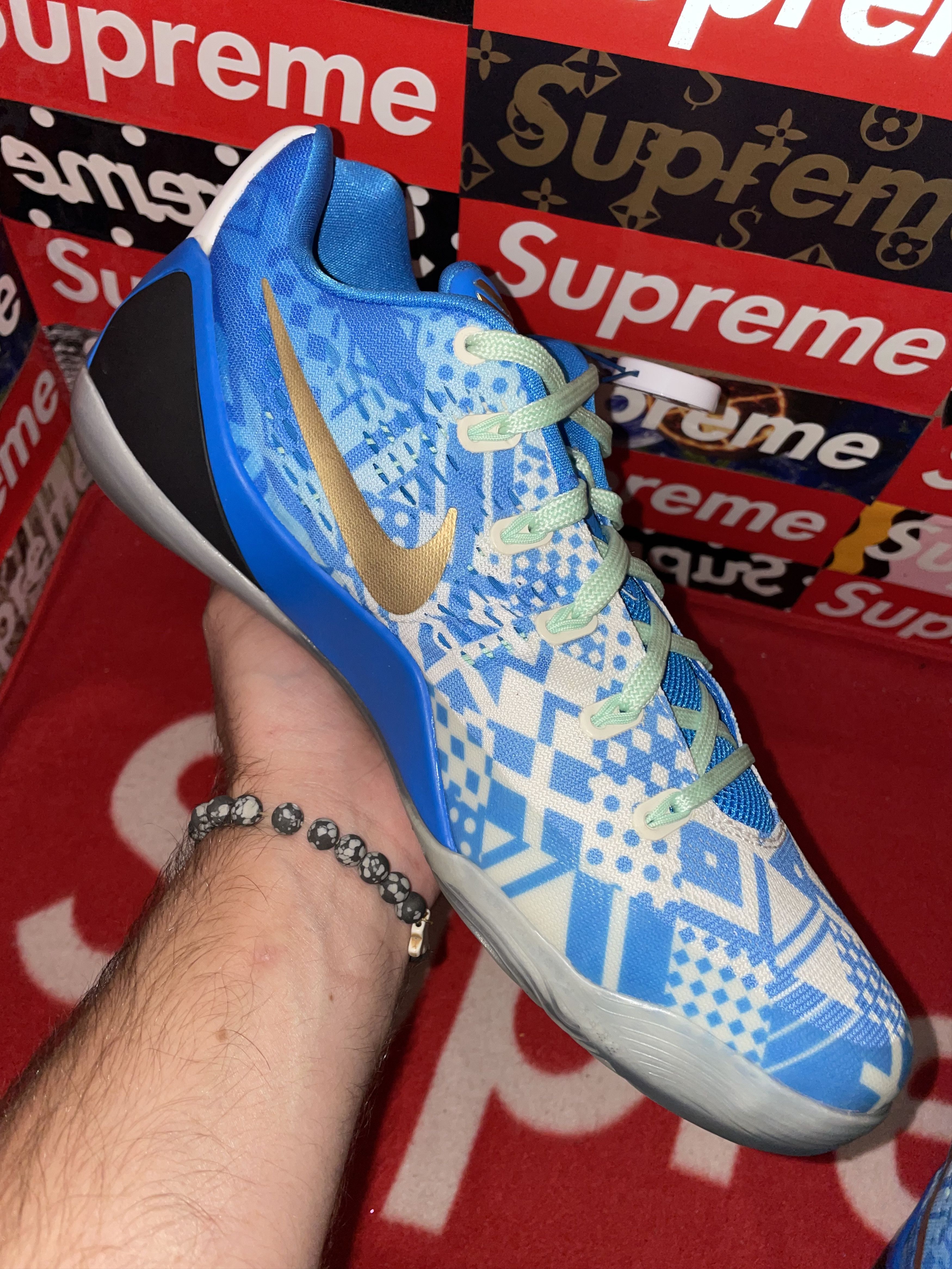 Nike Nike Kobe 9 EM Low Hyper Cobalt 646701-414 size 10 VNDS Size US 10 / EU 43 - 7 Thumbnail