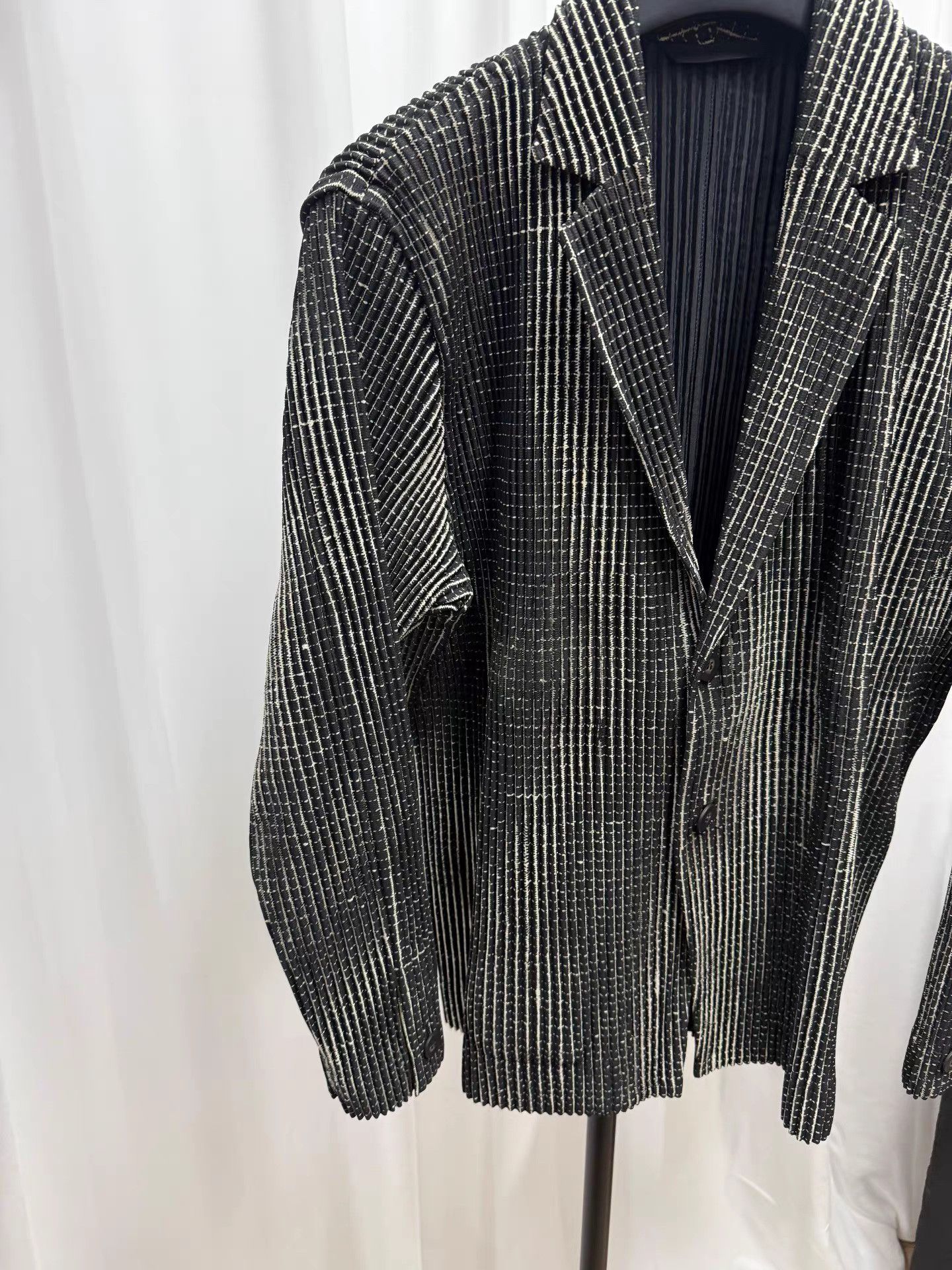 Issey Miyake Issey Miyake Homme Plissé Irregular Dye Pleated Jacket K20 Size US S / EU 44-46 / 1 - 3 Thumbnail