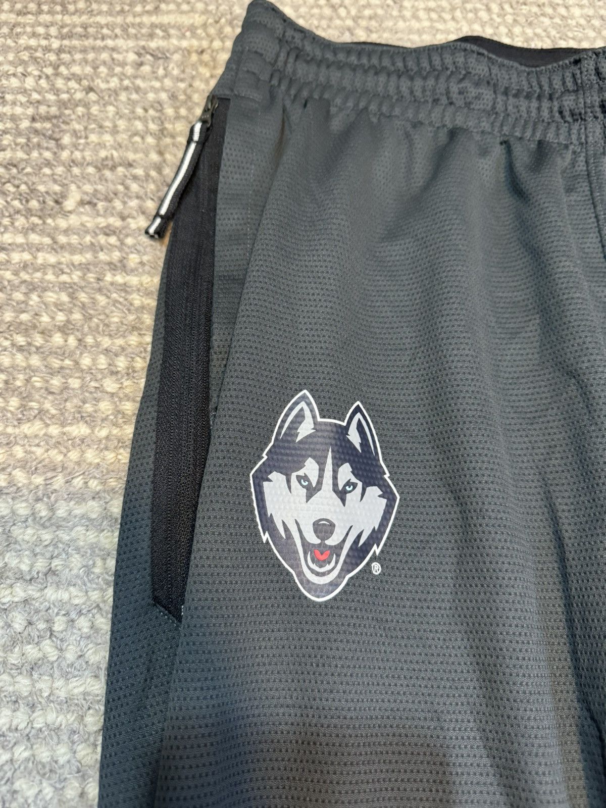 Nike UCONN Huskies Nike Sample Women’s Pants Player Issue Size M Size 35" - 2 Thumbnail