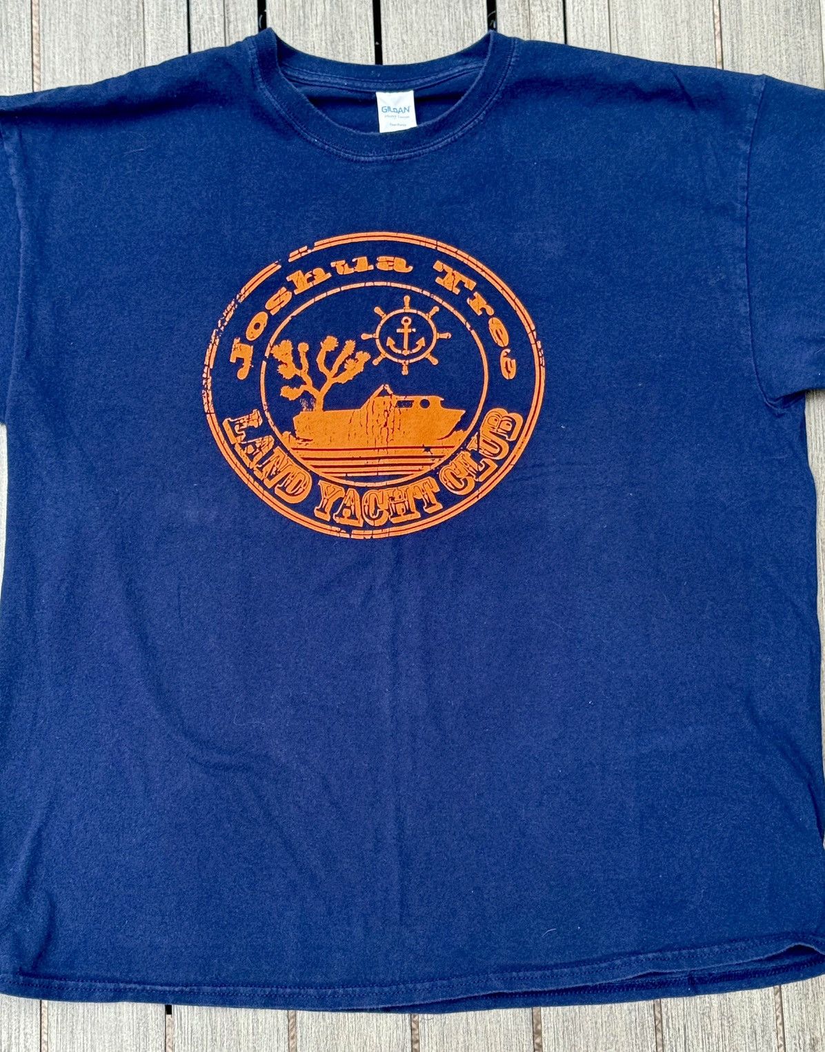 Vintage Joshua Tree Land Yacht Club Tee – Gildan XL Navy Size US XL / EU 56 / 4 - 5 Thumbnail