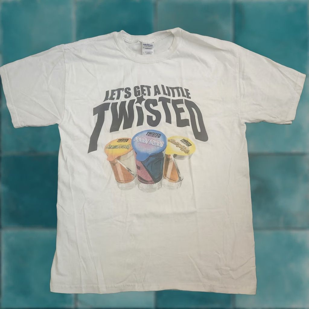 Gildan Gildan Twisted Shotz T Shirt Large White Graphic Print Crew Neck Short Sleeve Men Funny Beach Tee Size US L / EU 52-54 / 3 - 1 Thumbnail