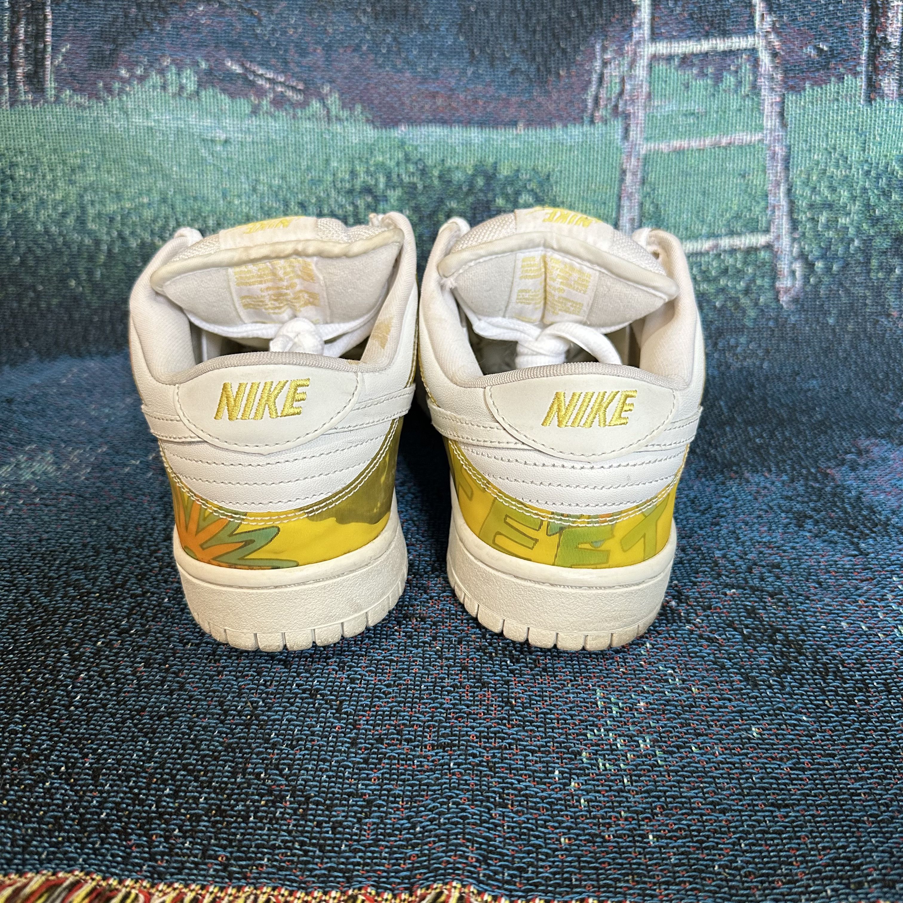 Nike SB Nike SB x De La Soul Dunk Low 3 Feet High & Rising Size US 8 / EU 41 - 8 Thumbnail
