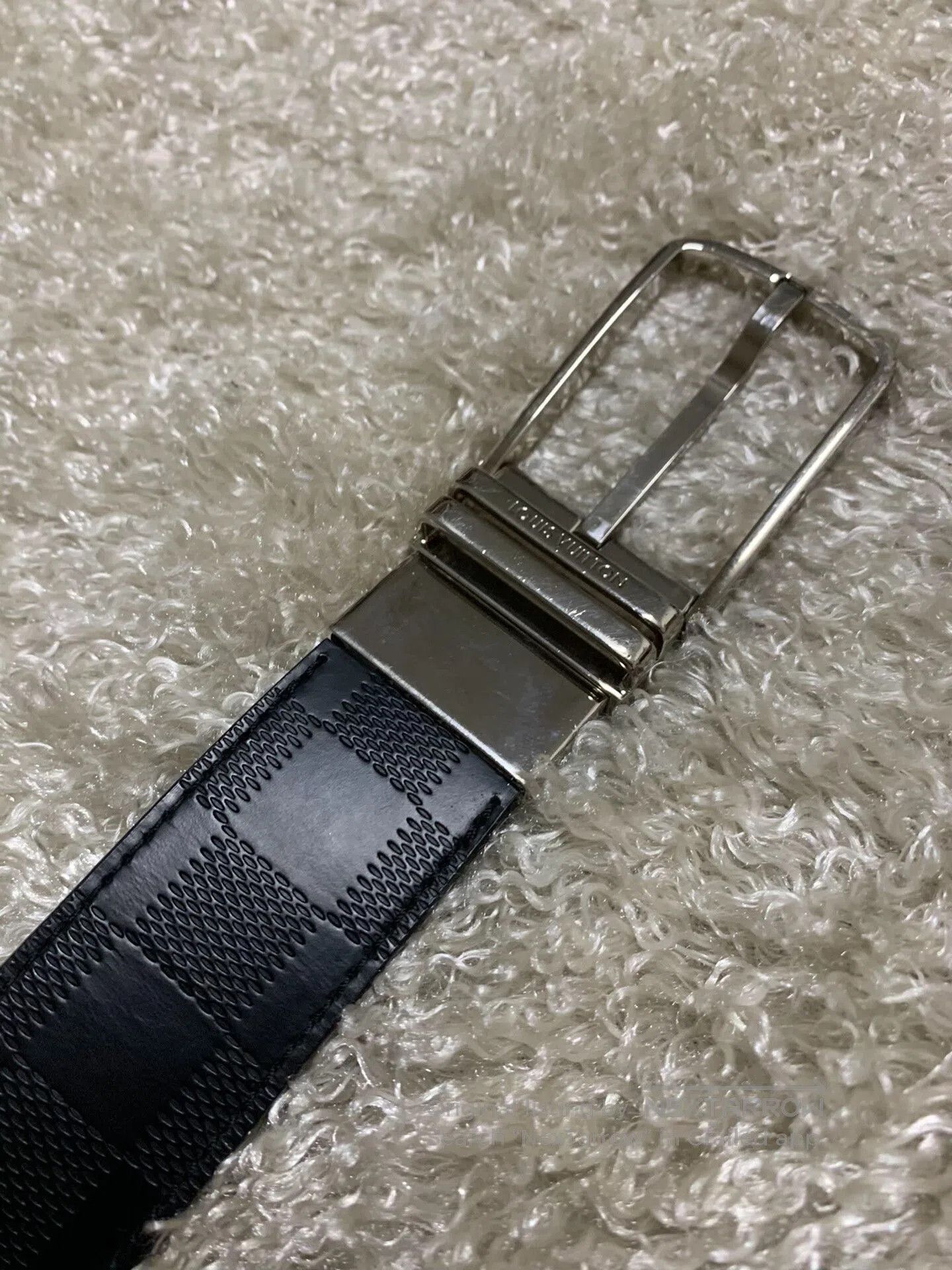 Louis Vuitton Louis Vuitton Men's Reversible Belt. Size ONE SIZE - 4 Thumbnail