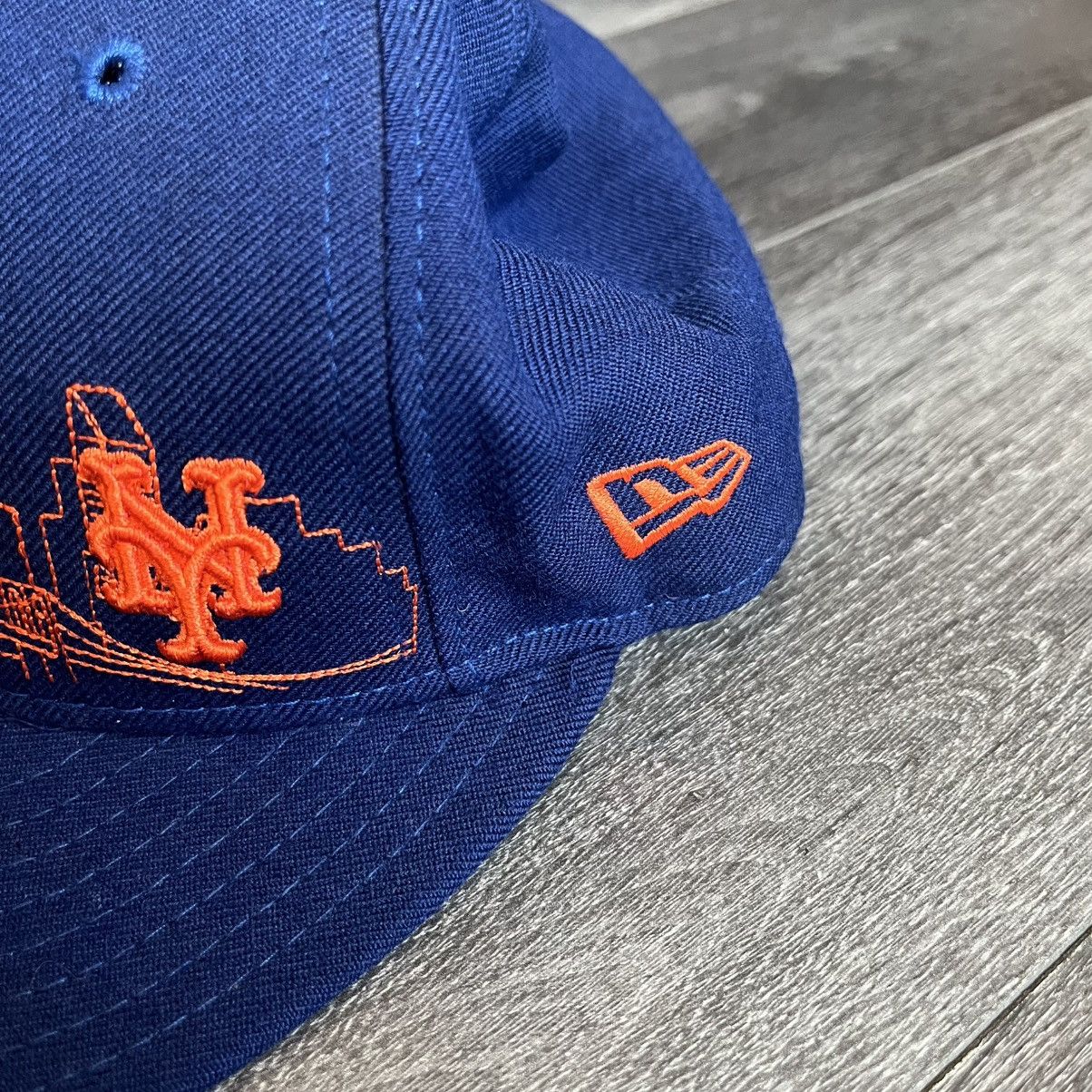 New Era Vintage 2000s MLB New York Mets Skyline Fitted Hat Cap 7 1/8 Size ONE SIZE - 5 Thumbnail