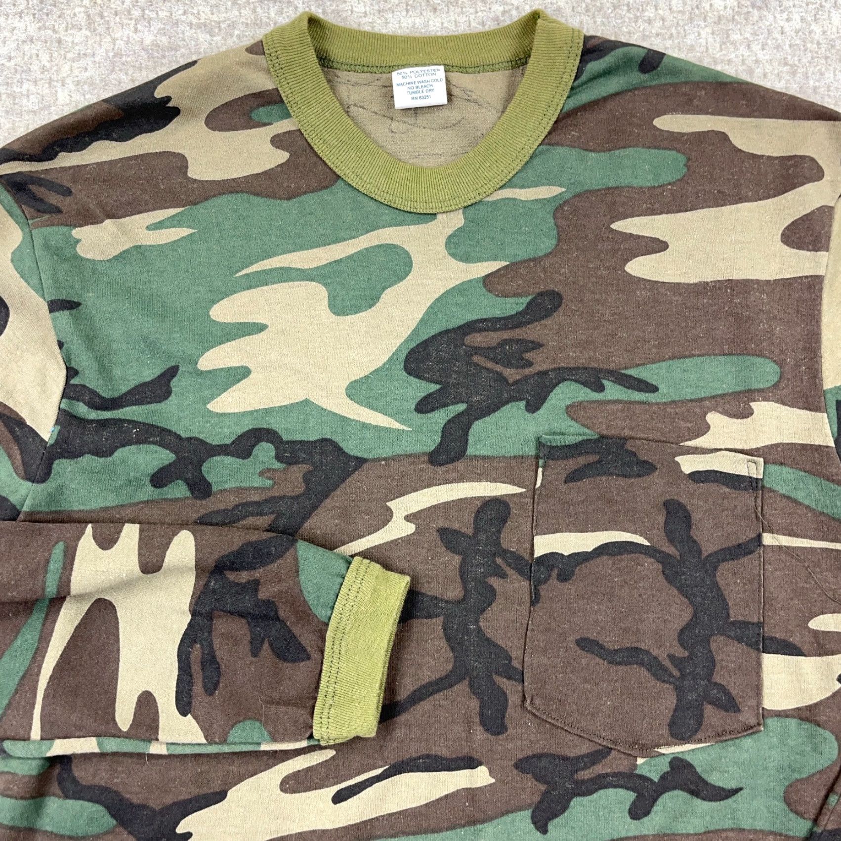 Vintage VINTAGE Camo Shirt Men M Green Pocket Tee USA Army Single Stitch 90s Skate Shirt M Green 90s Hip Hop Military Retro Mens Size US M / EU 48-50 / 2 - 2 Thumbnail