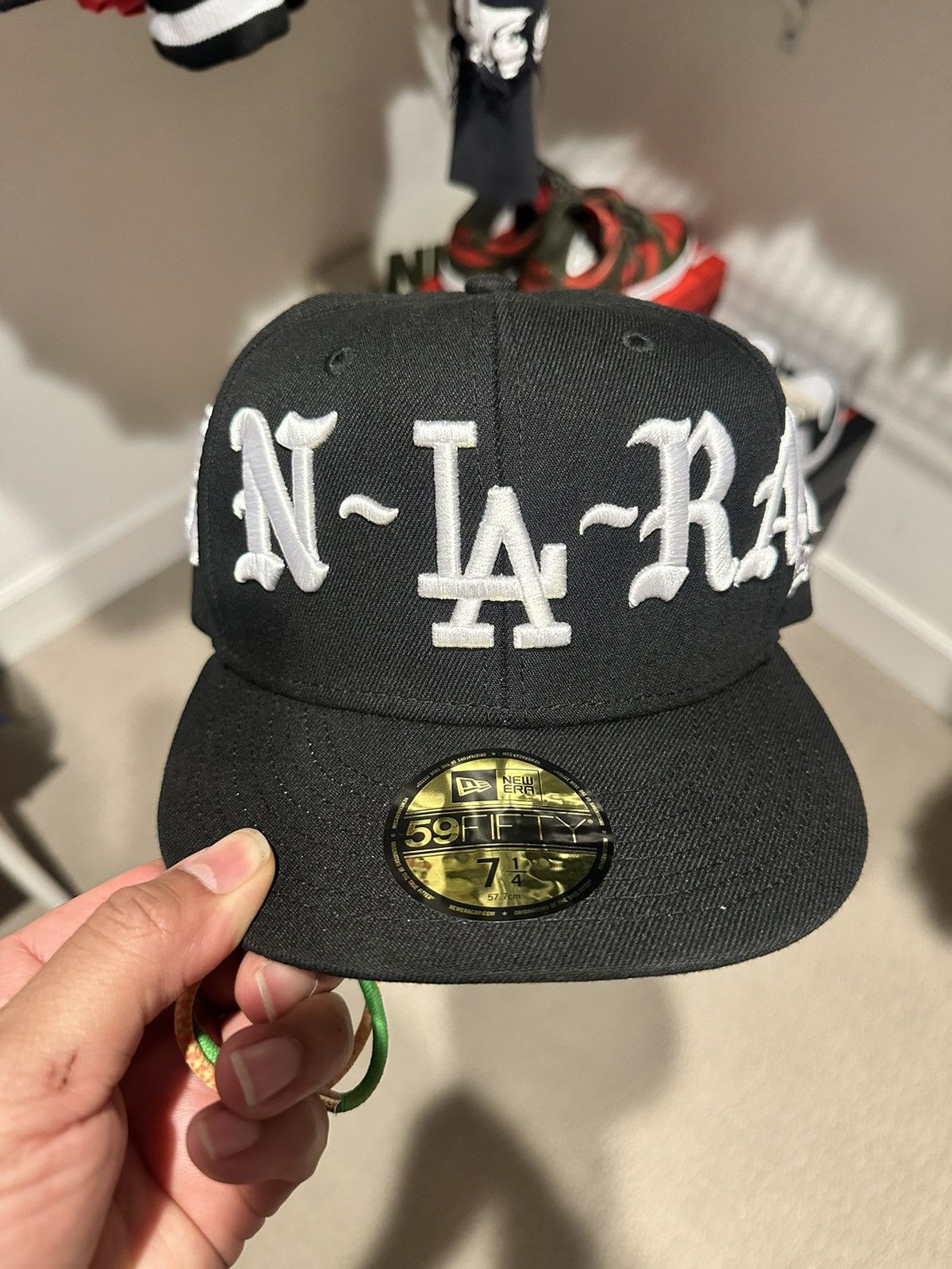 New Era LA X BORN & RAISED FITTED HAT 71/4 | Grailed