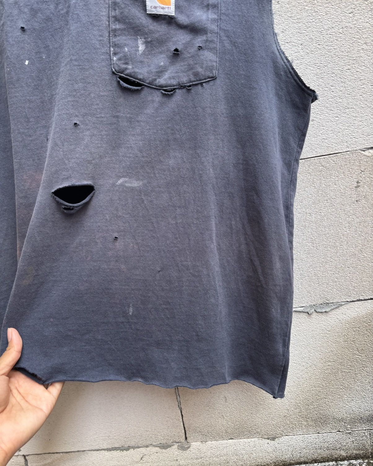 Carhartt Thrashed Carhartt Distressed Tank Shirt ERD Grunge Size US L / EU 52-54 / 3 - 7 Thumbnail