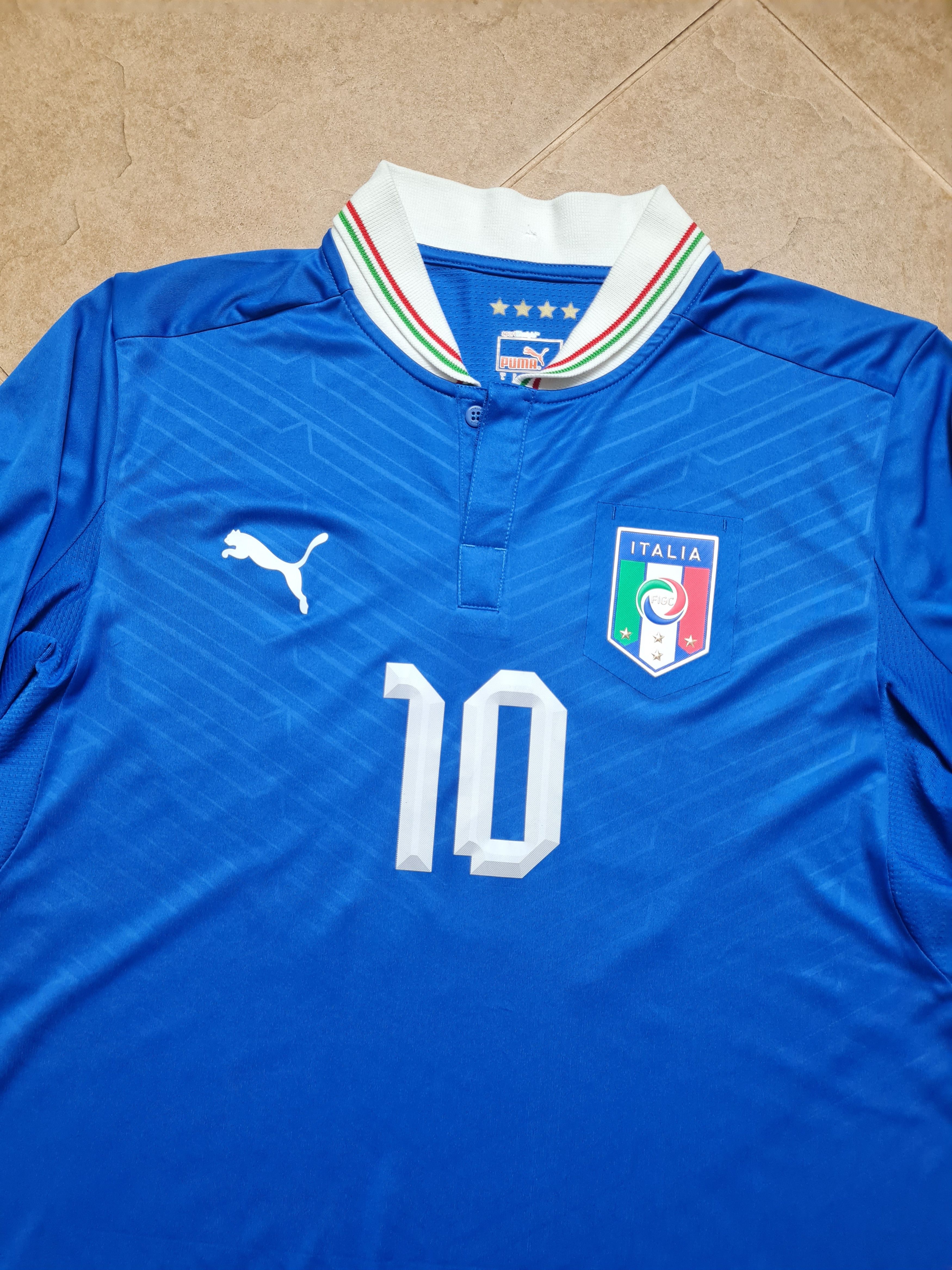 Puma Jersey maglia italia #10 Cassano Euro 2012 Euro Jersey Puma Size US L / EU 52-54 / 3 - 14 Thumbnail