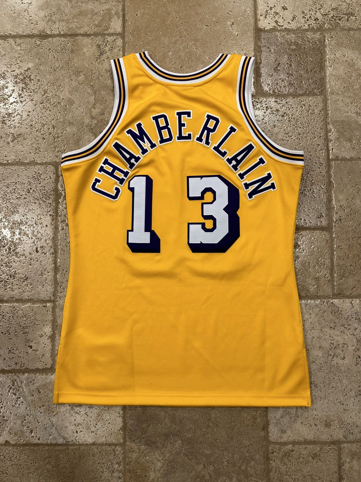 Mitchell & Ness × NBA Mitchell & Ness NBA LA Lakers Wilt Chamberlain 1972 Jersey Size US M / EU 48-50 / 2 - 2 Thumbnail