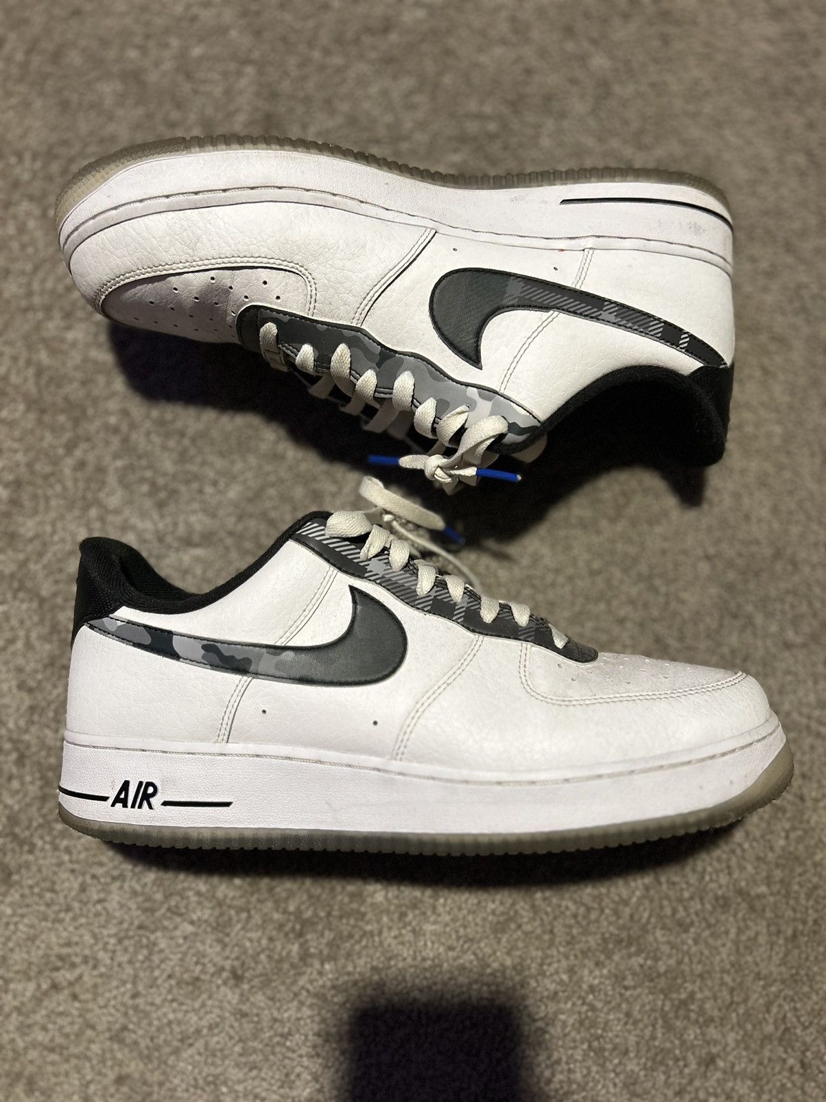 Nike Airforce 1 remix white Size US 12.5 / EU 45-46 - 1 Thumbnail