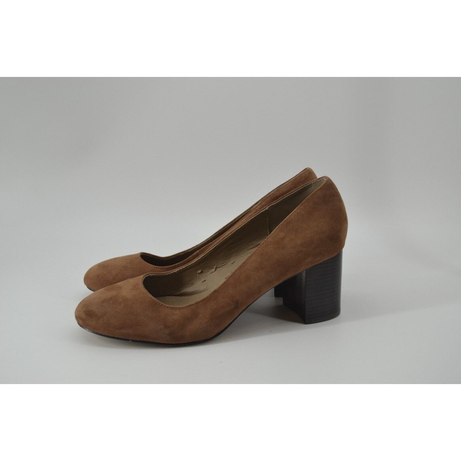 Other Adrienne Vittadini Women's Suede Brown Round Toe Pumps Sz 10 Size US 10 / IT 40 - 3 Thumbnail