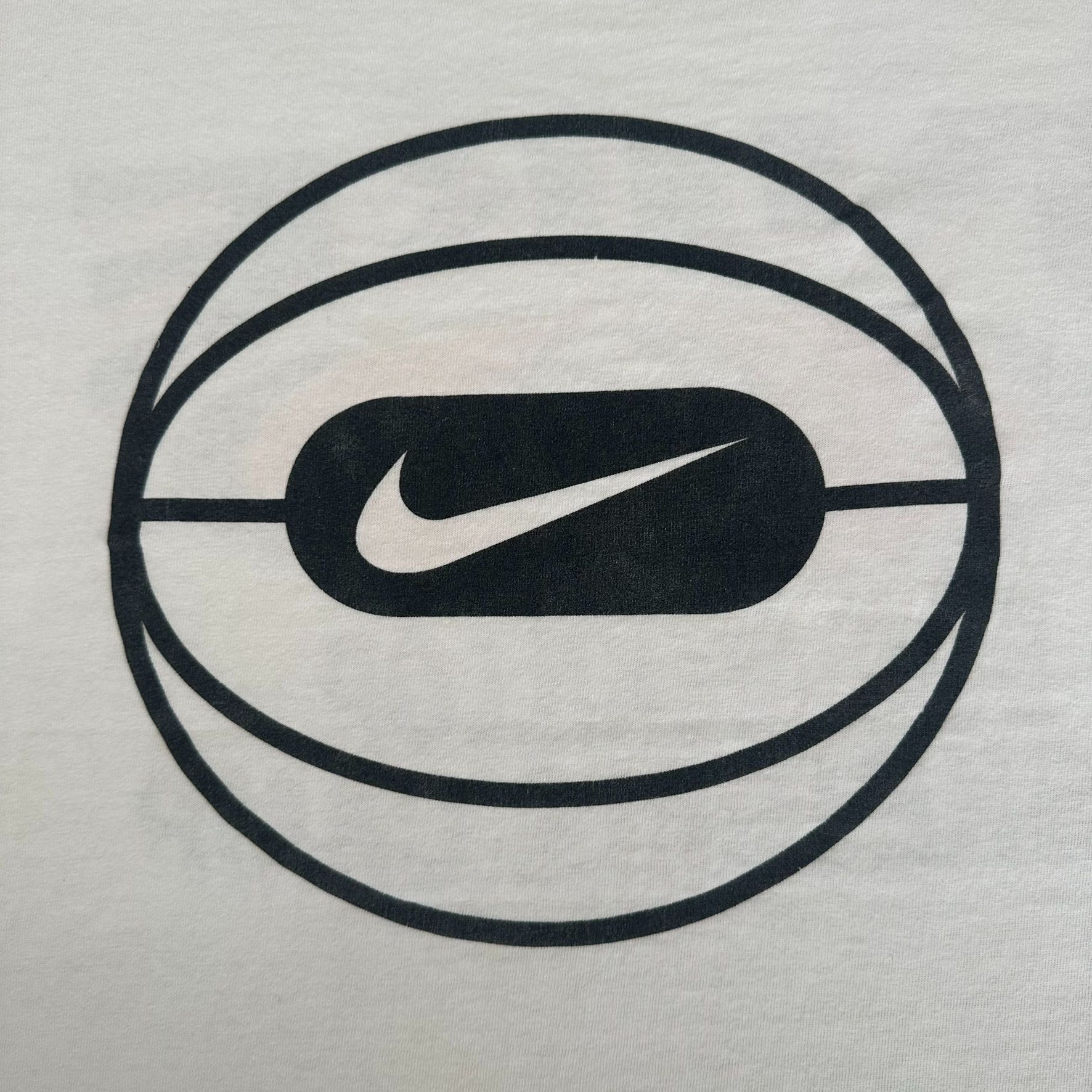 Nike Vintage 90s Nike Basketball Camp T-Shirt Center Swoosh Logo Size US L / EU 52-54 / 3 - 7 Thumbnail