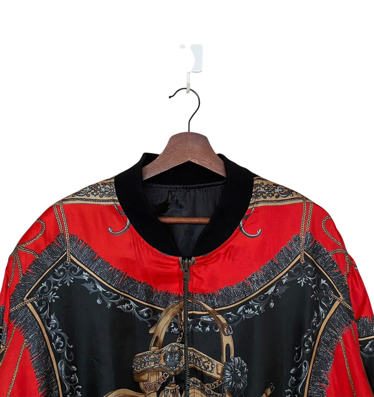 Vintage Vintage Japanese Brand Italian Silk Bomber Jacket 1990s Size US M / EU 48-50 / 2 - 7 Thumbnail