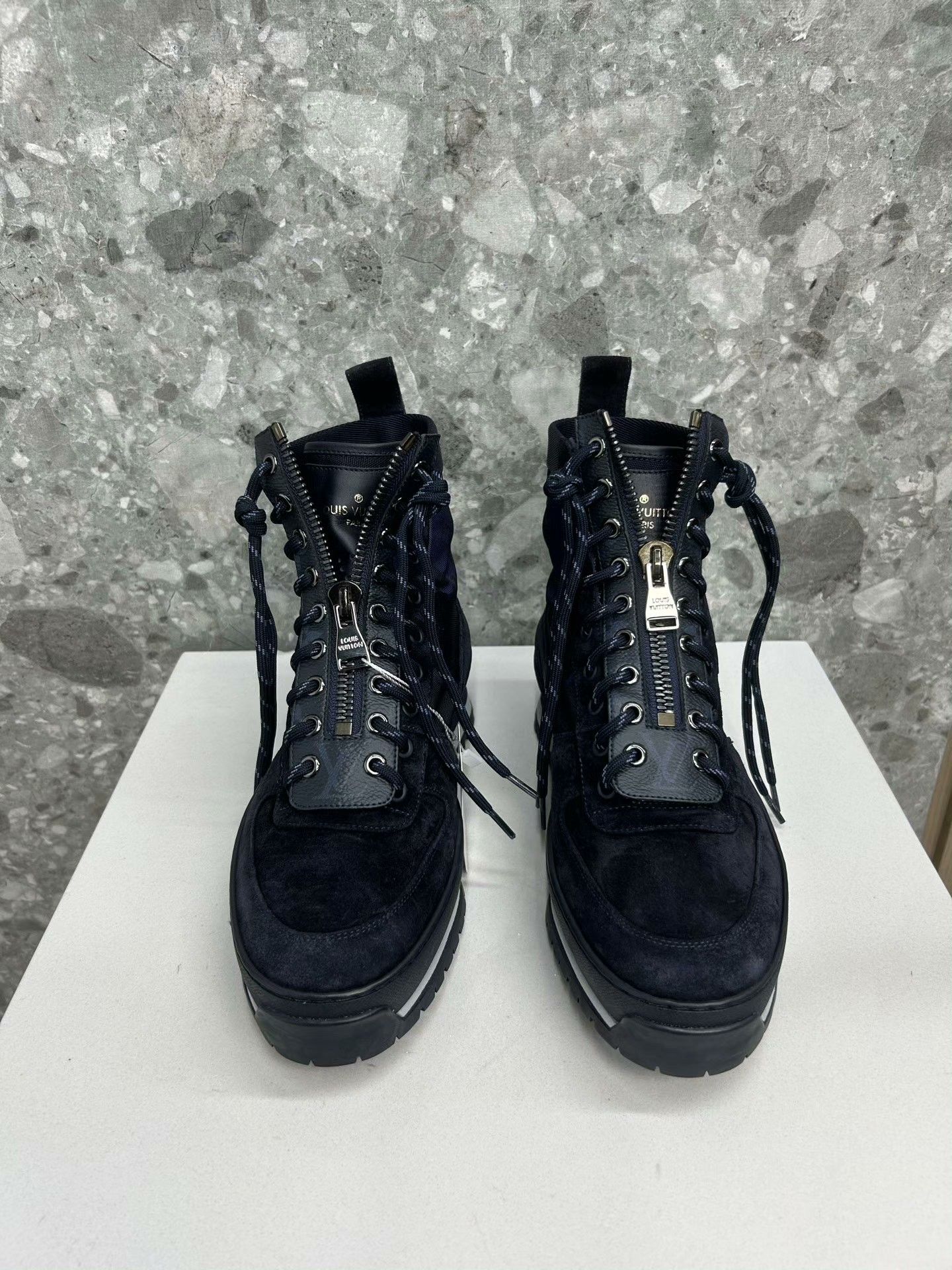 Louis Vuitton Louis Vuitton Monogram Zipper Hiking Boots Size US 7.5 / EU 40-41 - 1 Thumbnail