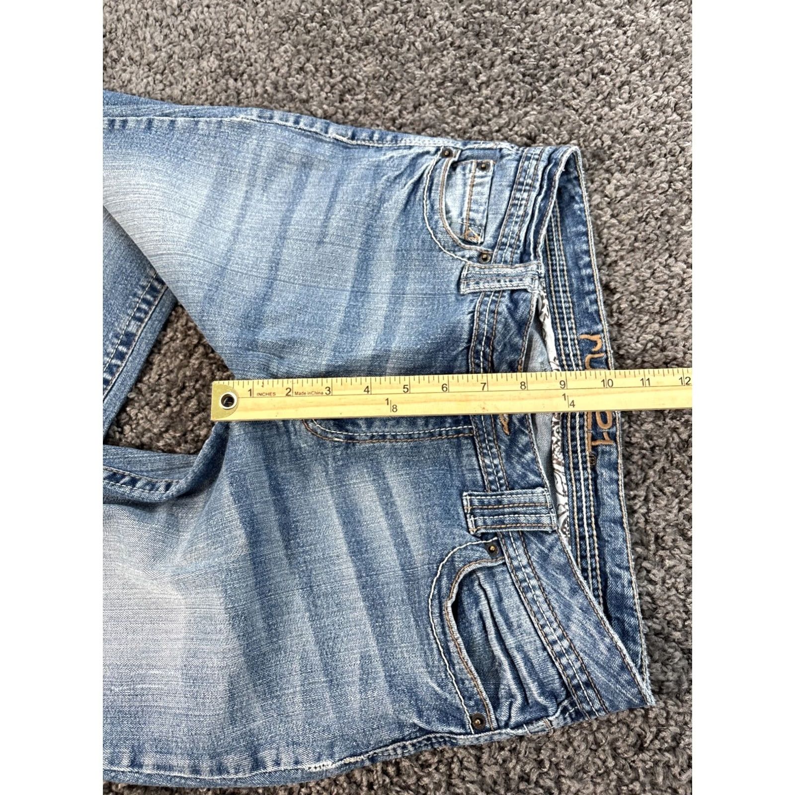 Vintage VINTAGE Rue 21 Jeans Boot Cut Womens 10 Embroidered Light Wash 28in Inseam Bohemian Distressed Size 32" / US 10 / IT 46 - 7 Thumbnail