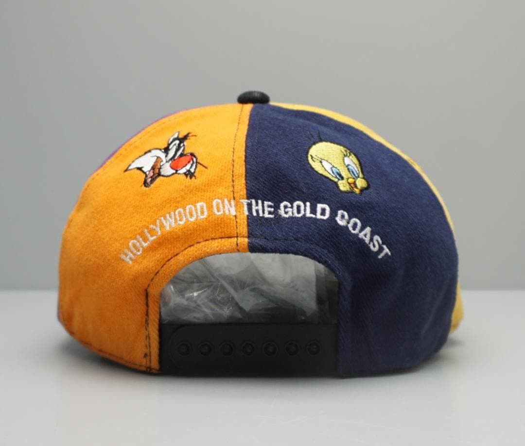 Anime 90's Looney Tunes キャップ WB ビンテージ Size US L / EU 52-54 / 3 - 4 Thumbnail