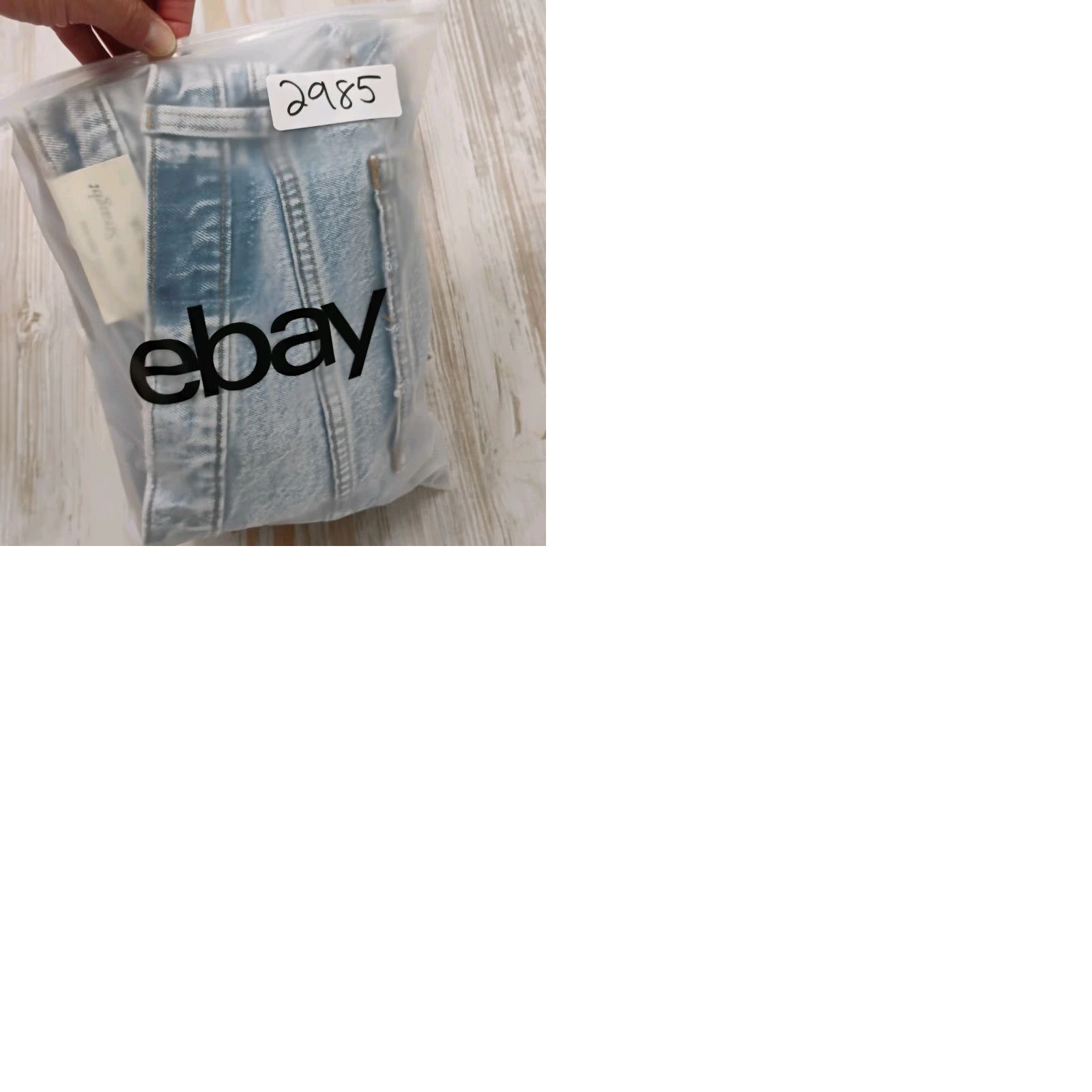 Abercrombie & Fitch The 90s Jeans Straight High Rise 40x32 Women 90s Distressed Denim Blue 40 34/18 Tag