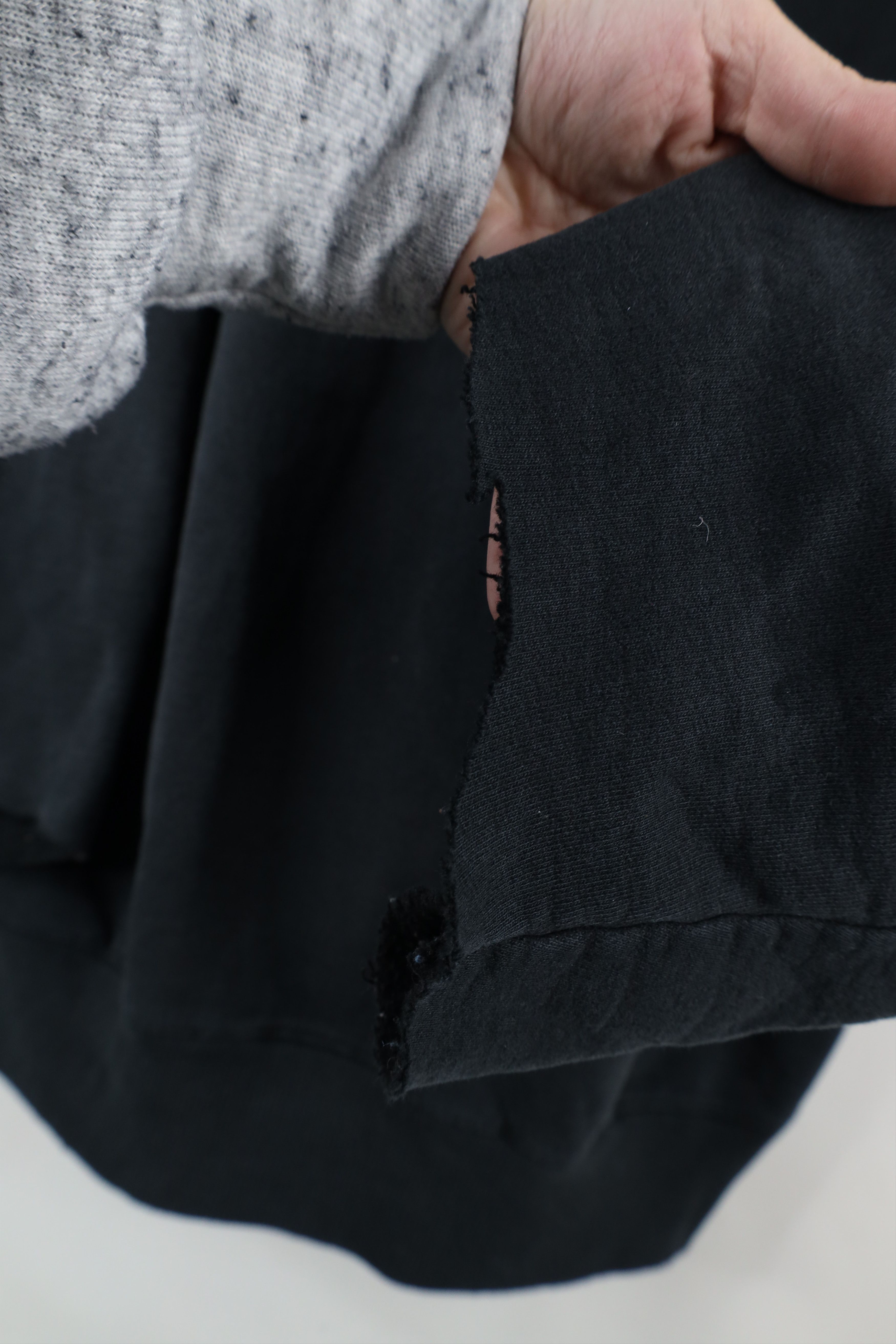 Champion × Vintage Vintage 90s Champion Cut Off Crewneck Sweatshirt Black Size US L / EU 52-54 / 3 - 9 Thumbnail