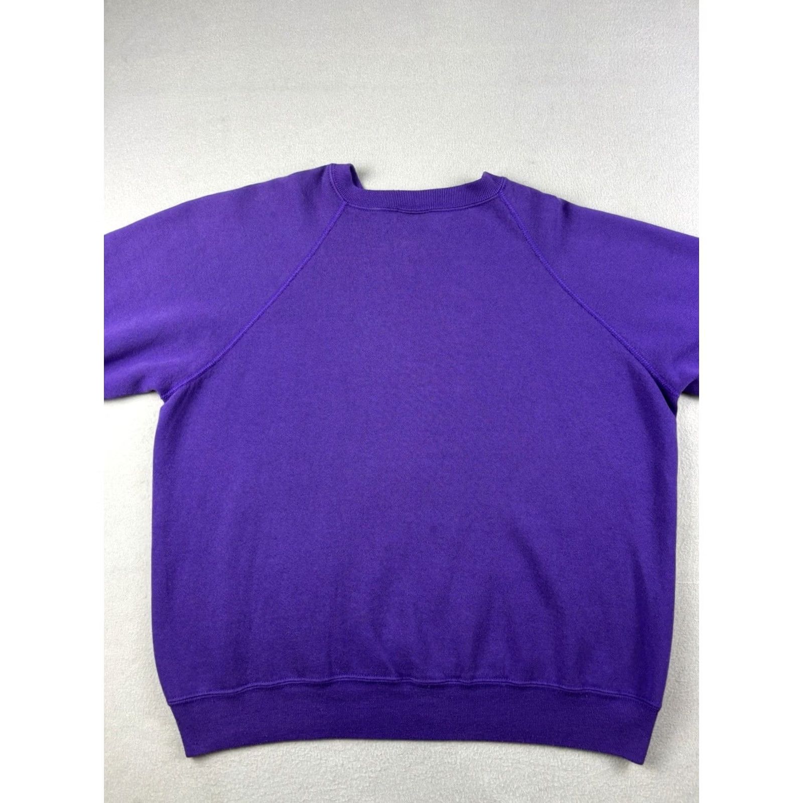 Vintage VINTAGE Boston Fanuel Hall Sweatshirt XL Purple Unisex Adults Logo Pullover All Seasons 80s USA" Size US XL / EU 56 / 4 - 5 Thumbnail