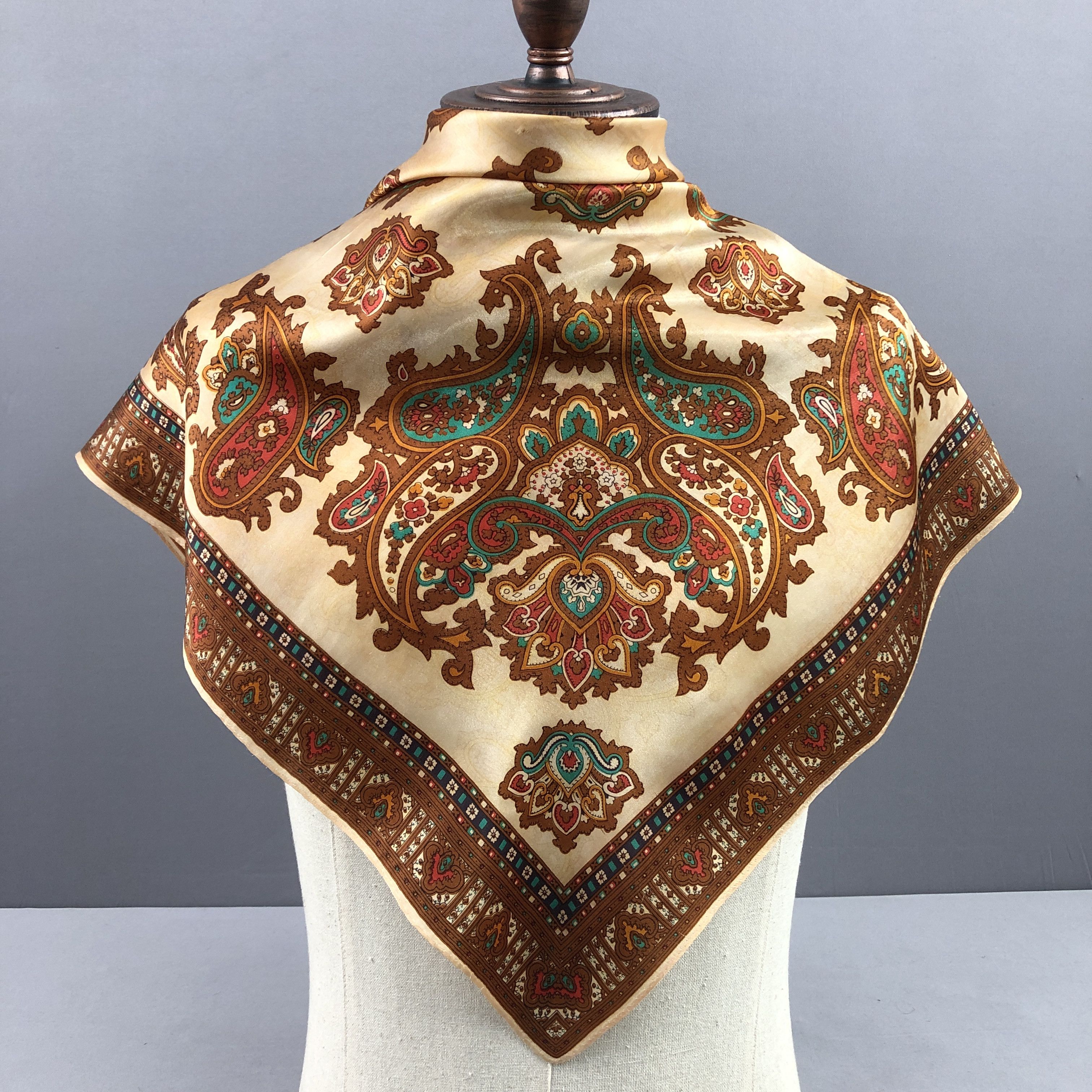 Japanese Brand Vintage Square Scarf Twill Stole Wraps Scarves - GF60040 Size ONE SIZE - 2 Thumbnail