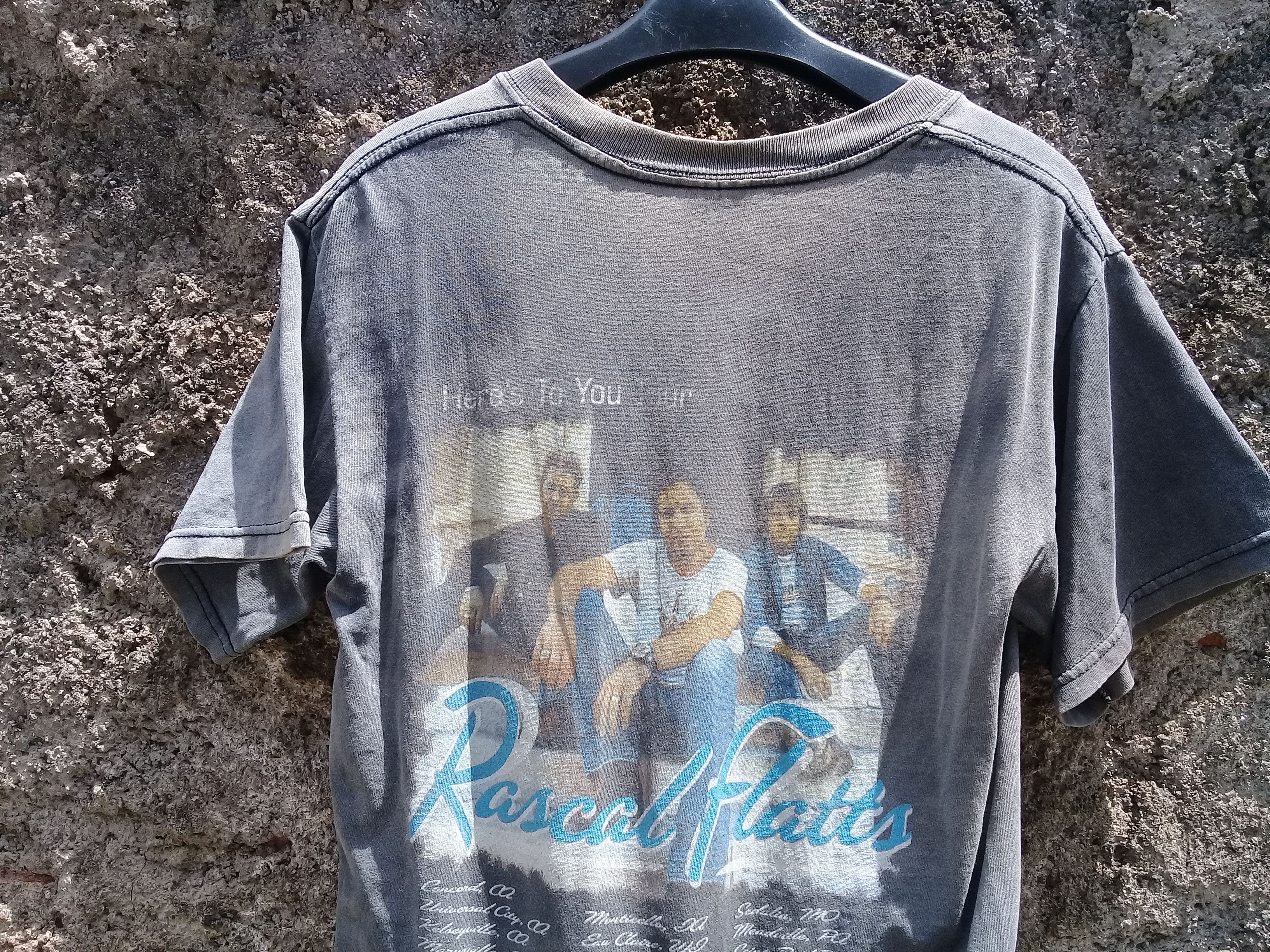 Band Tees Distressed Y2K Rascal Flatts Tour T-Shirt Grunge Size US S / EU 44-46 / 1 - 5 Thumbnail
